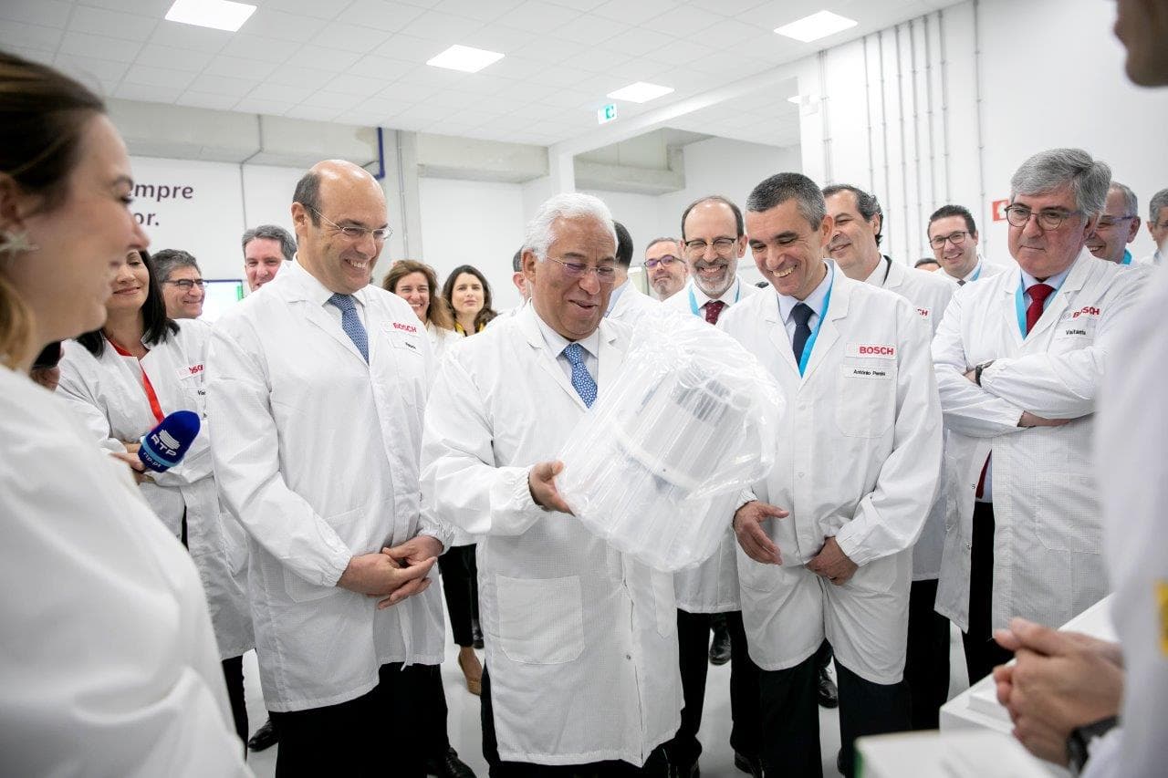 Primeiro-Ministro, António Costa, e Ministro Adjunto e da Economia, Pedro Siza Vieira, visitam fábrica da Bosch, Ovar, 25 março 2019 (Foto: Paulo Vaz Henriques)