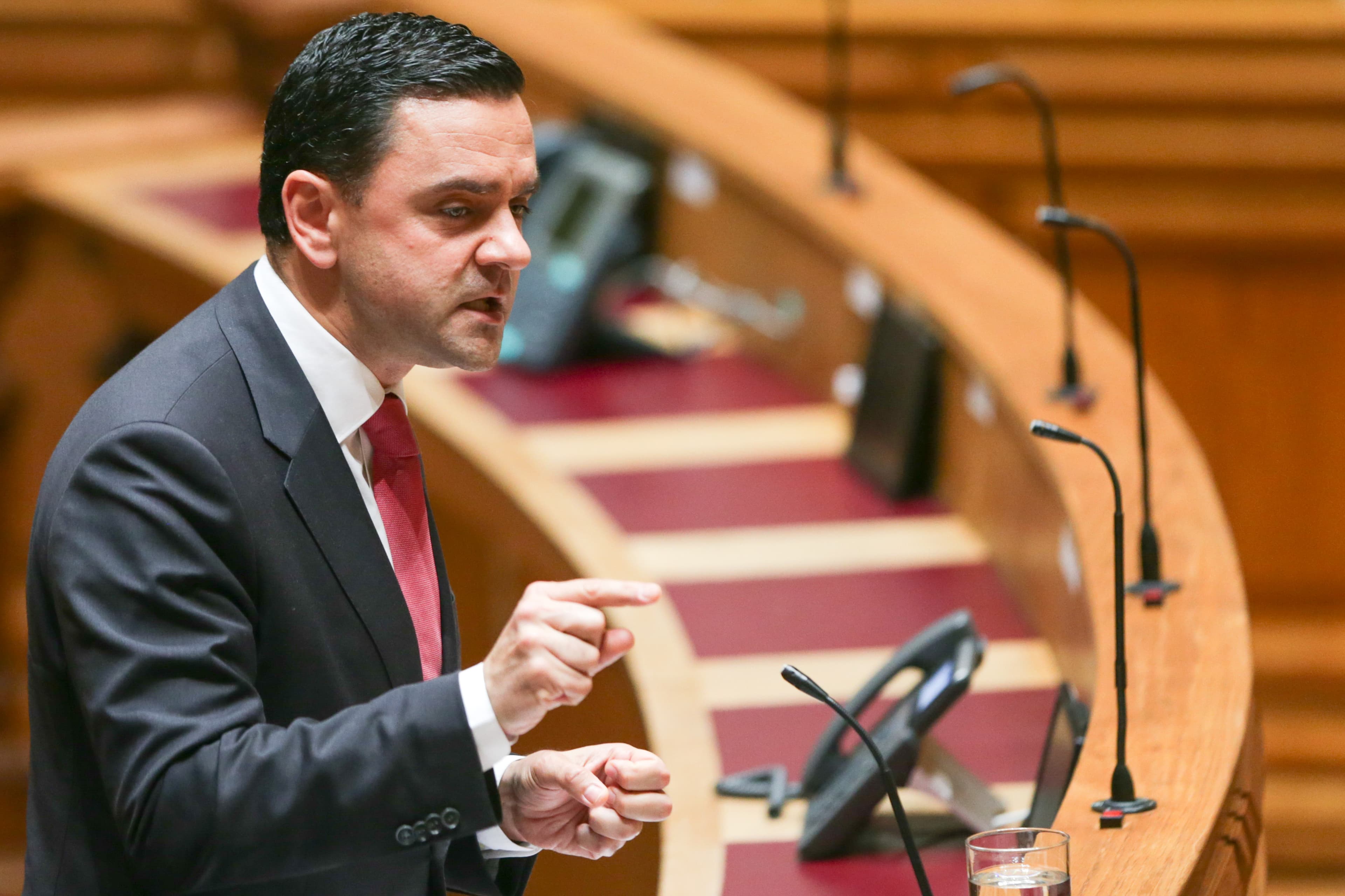 Ministro do Planeamento e Infraestruturas, Pedro Marques, no debate sobre os Programas de Estabilidade e Nacional de Reformas, Assembleia da República, 24 abril 2018 (Foto: Tiago Petinga/Lusa)