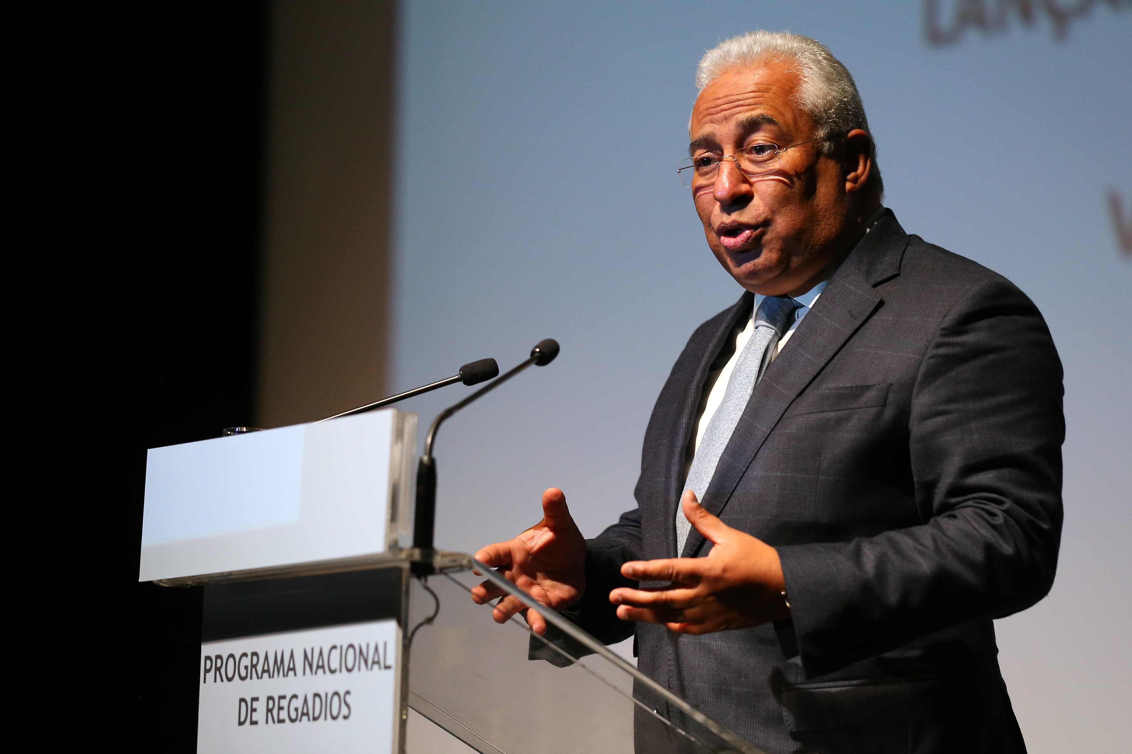 Primeiro-Ministro António Costa durante a sessão de lançamento do concurso para a construção do Bloco de Rega de Viana do Alentejo, 11 janeiro 2019 (Foto: Nuno Veiga/Lusa)