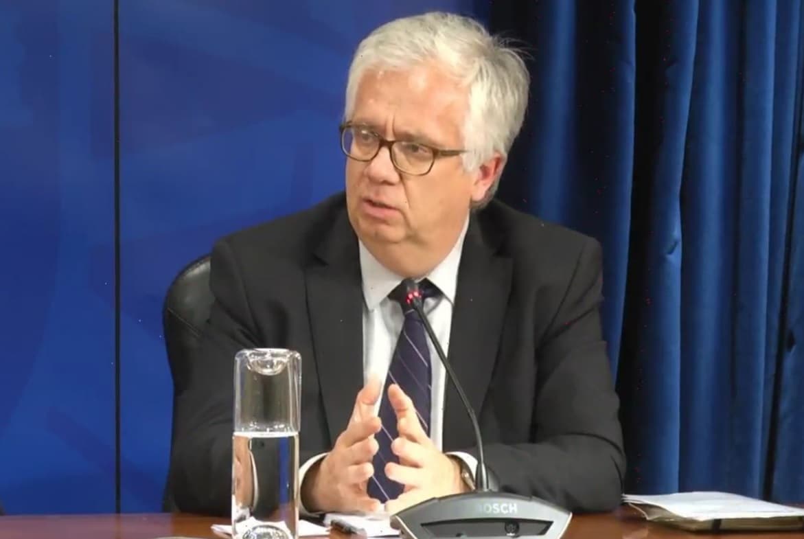 Ministro da Administração Interna, Eduardo Cabrita, na conferência de imprensa do Conselho de Ministros, Lisboa, 10 maio 2018