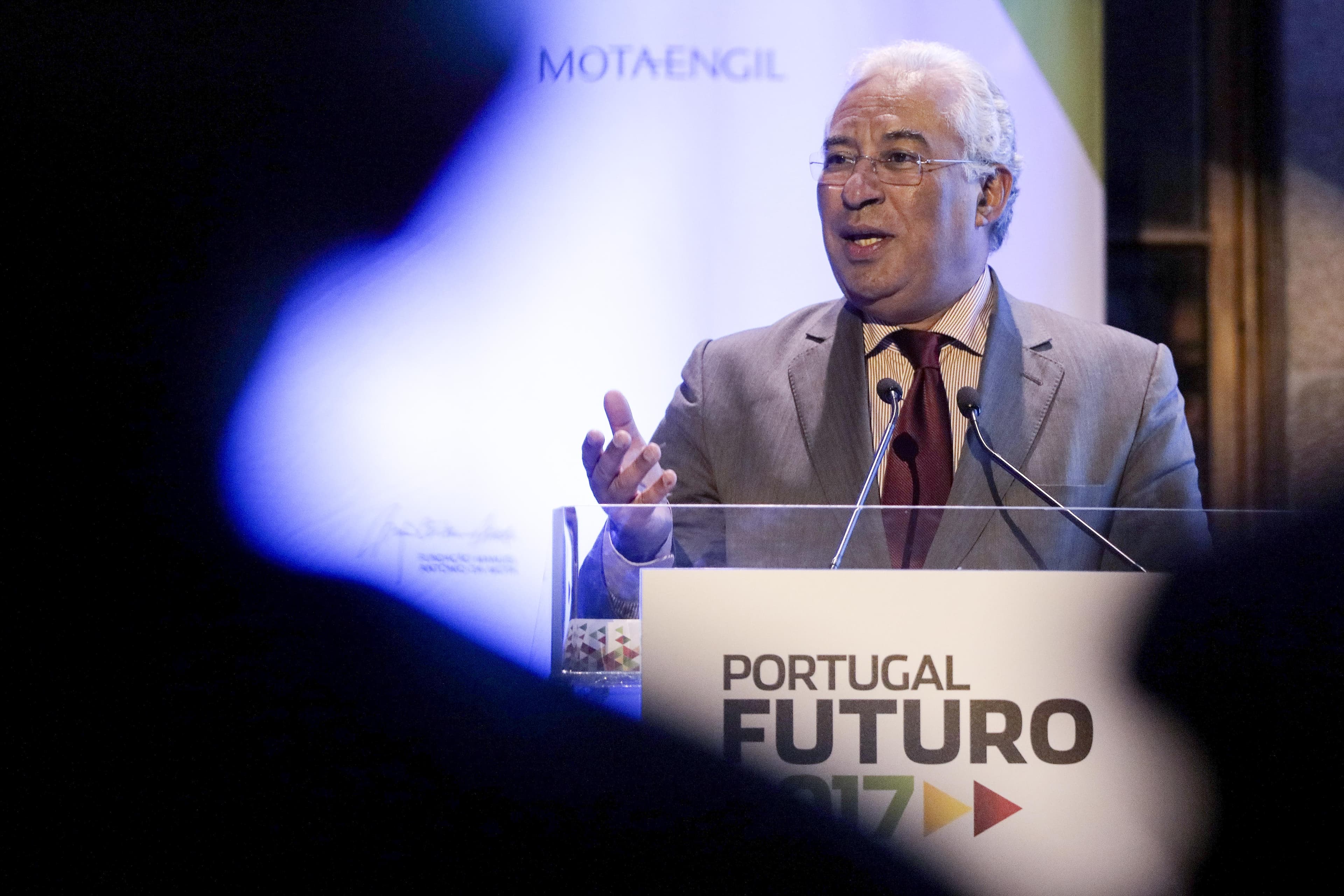 Primeiro-Ministro, António Costa, na entrega dos prémios Manuel António da Mota, Porto, 3 dezembro 2017 (Foto: Manuel Araújo/Lusa)