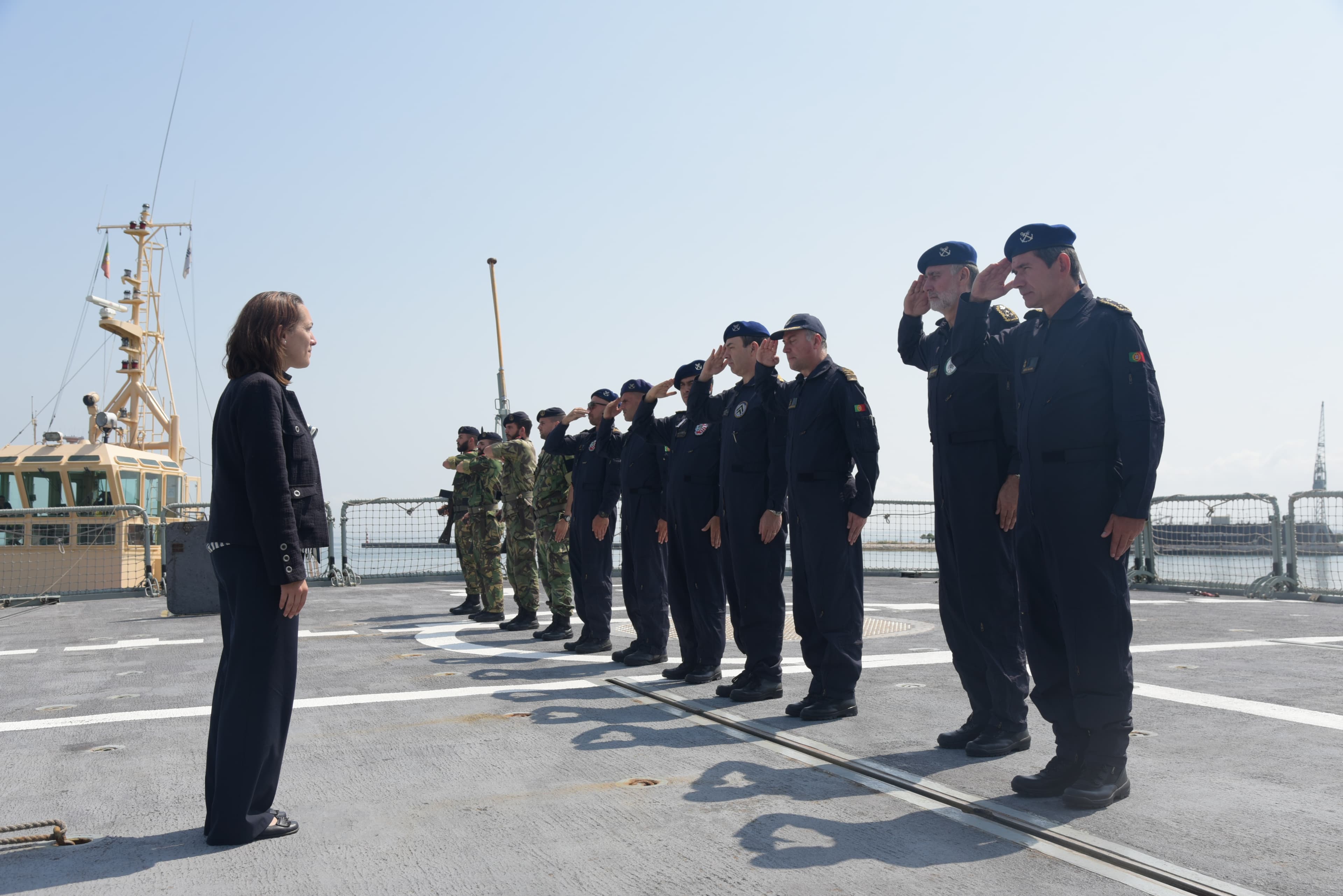 Secretária de Estado da Defesa Nacional, Ana Santos Pinto, no regresso da fragata Corte-Real, Almada, 13 julho 2019