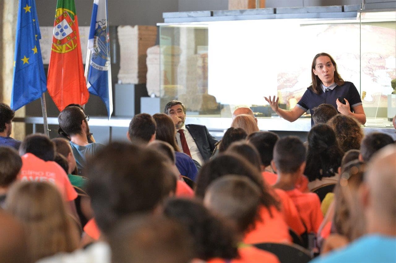 Secretária de Estado da Defesa Nacional, Ana Santos Pinto, com jovens em Chaves, Chaves, 6 setembro 2019