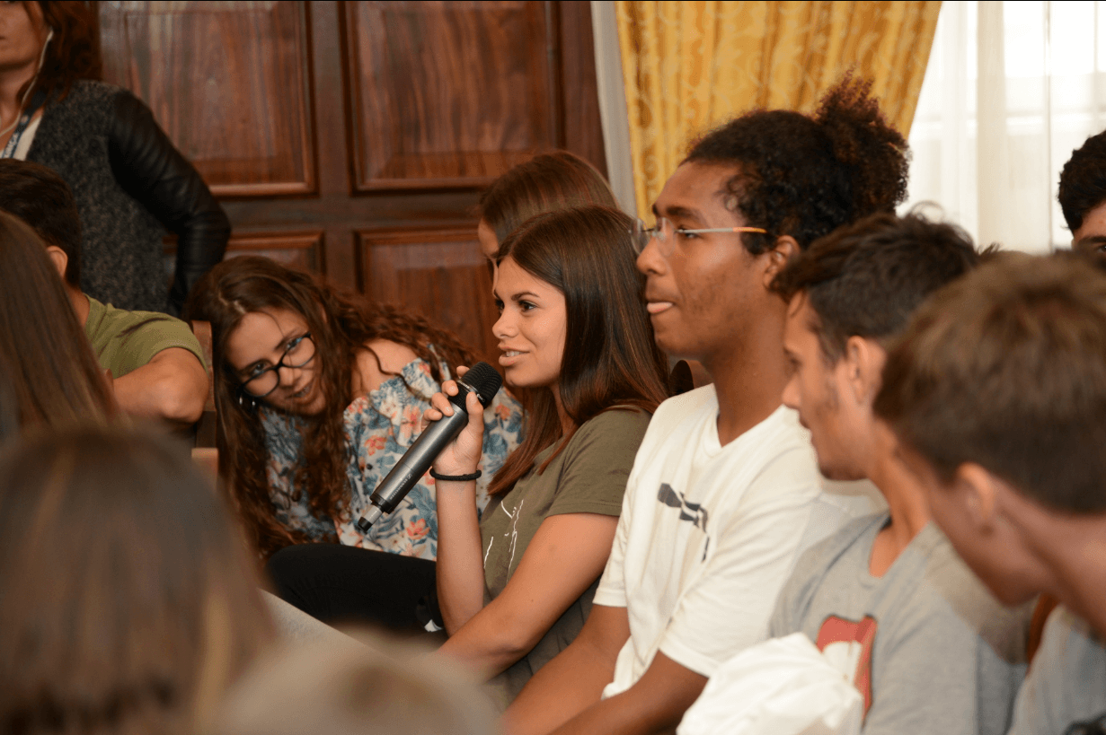 Secretária de Estado da Defesa Nacional, Ana Santos Pinto, participou numa conversa com os alunos do ensino secundário sobre o papel das Forças Armadas na sociedade portuguesa, Portimão, 14 junho 2019