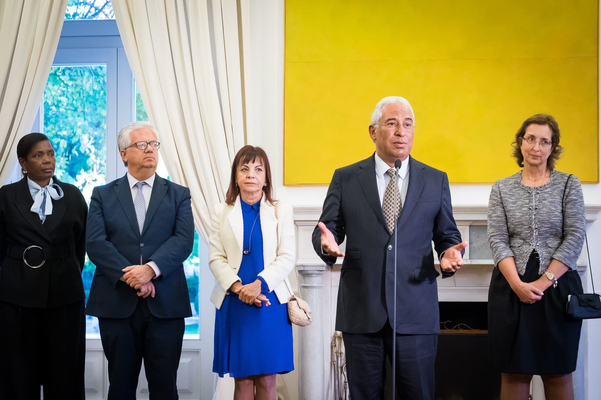Primeiro-Ministro António Costa confere posse à Secretária-Geral do Sistema do Sistema de Informações da República Portuguesa, Graça Mira Gomes, Lisboa, 6 novembro 2017