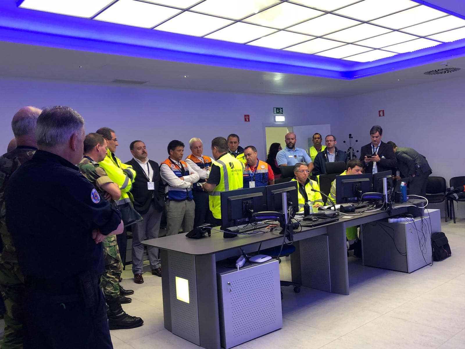 Secretário de Estado da Proteção Civil, José Artur Neves, acompanha o exercício na sala de operações do túnel do Marão, Amarante, 29 junho 2018