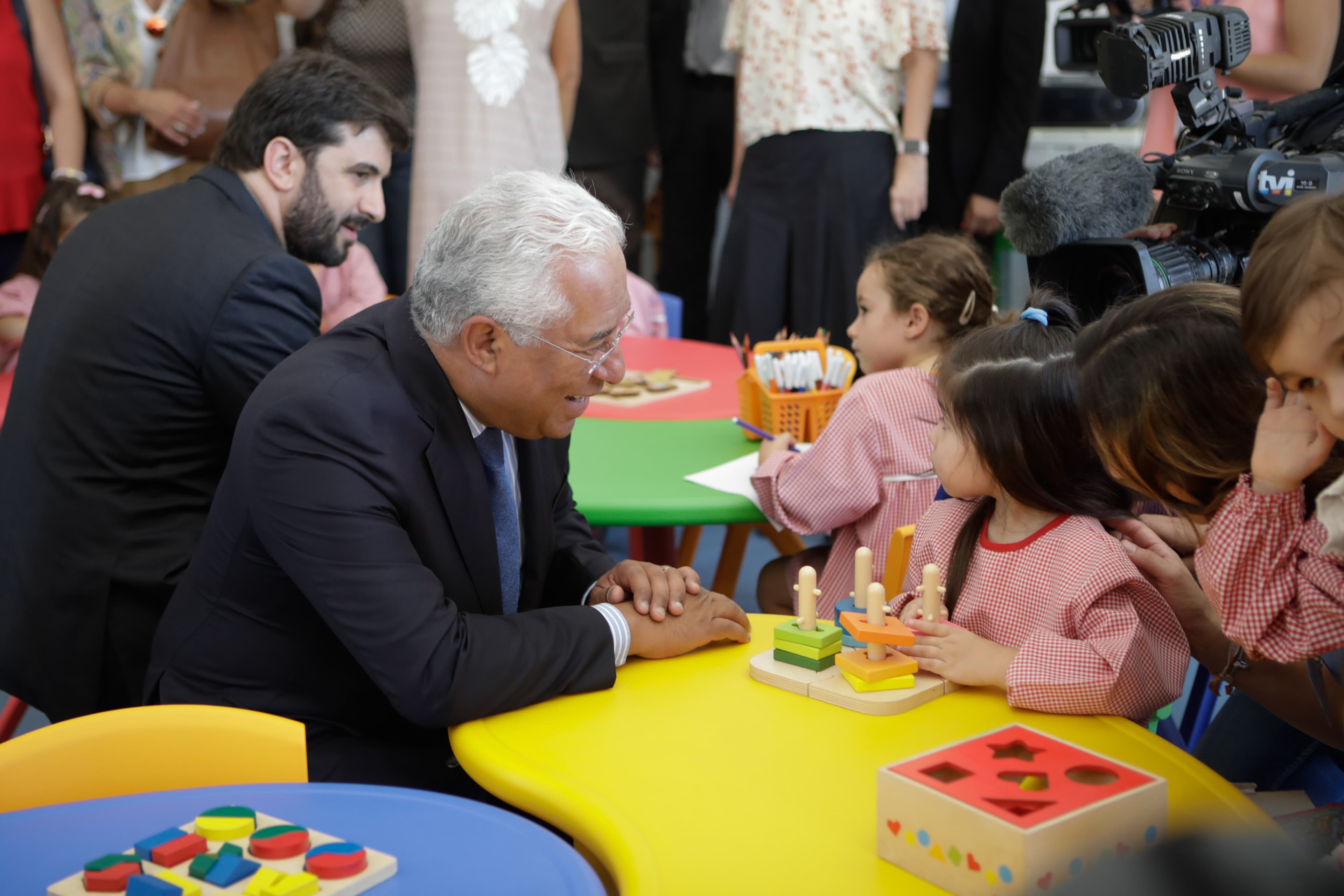 Primeiro-Ministro António Costa e Ministro da Educação, Tiago Brandão Rodrigues, na inauguração do Núcleo Escolar de Foros da Branca, Coruche, 14 setembro 2018 (foto: Paulo Cunha/Lusa)