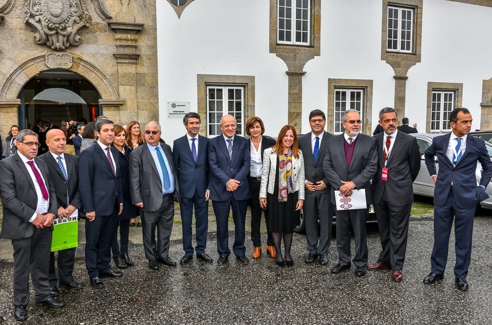 Ministro dos Negócios Estrangeiros, Augusto Santos Silva, e Secretários de Estado das Comunidades Portuguesas, José Luís Carneiro, e da Internacionalização, Eurico Brilhante Dias, no III Encontro de Investidores da Diáspora, Viana do Castelo, 16 dez
