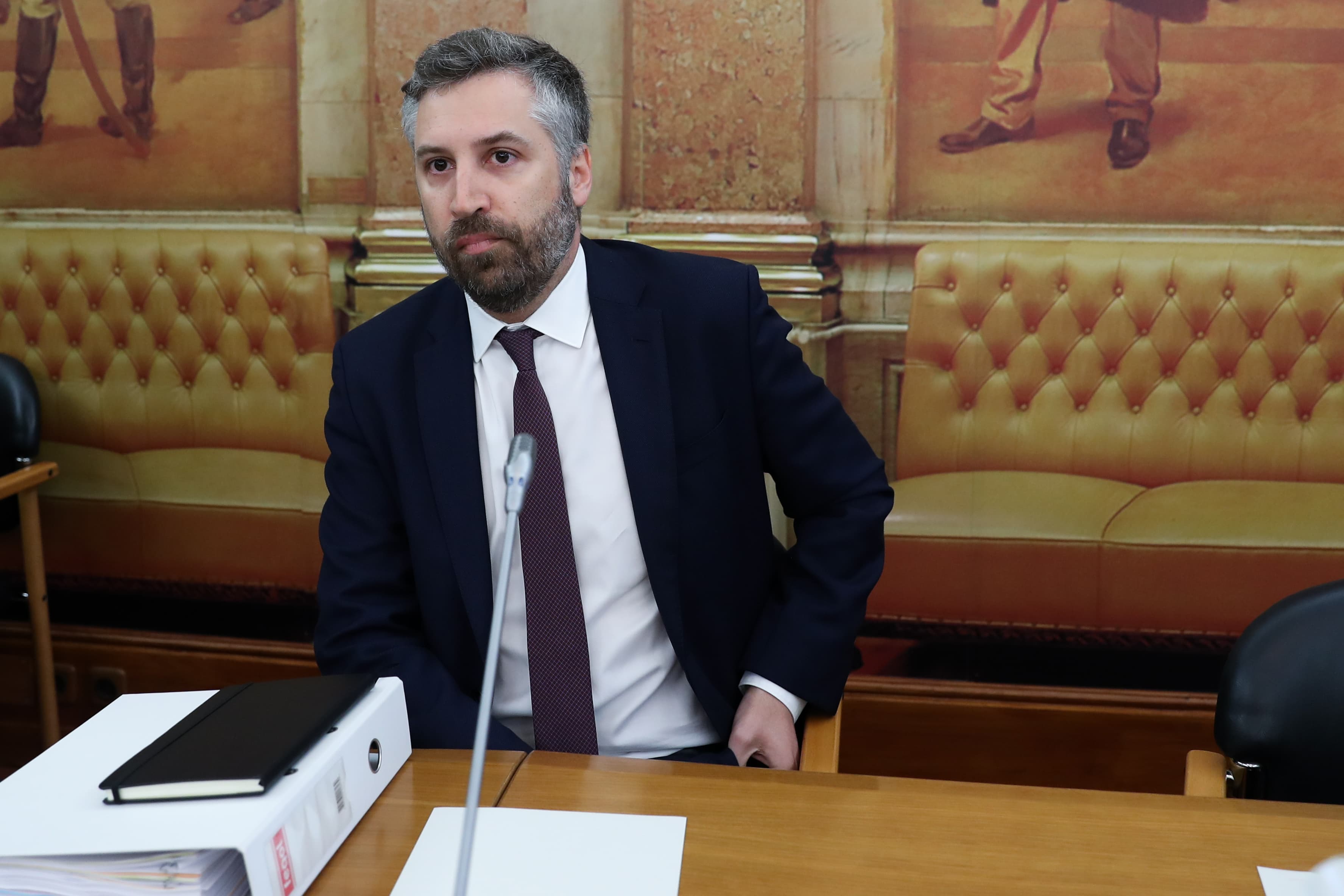 Ministro das Infraestruturas e Habitação, Pedro Nuno Santos, na Comissão de Ambiente, Ordenamento do Território, Descentralização, Poder Local e Habitação, Lisboa, 8 maio 2019 (Foto: António Cotrim/Lusa)