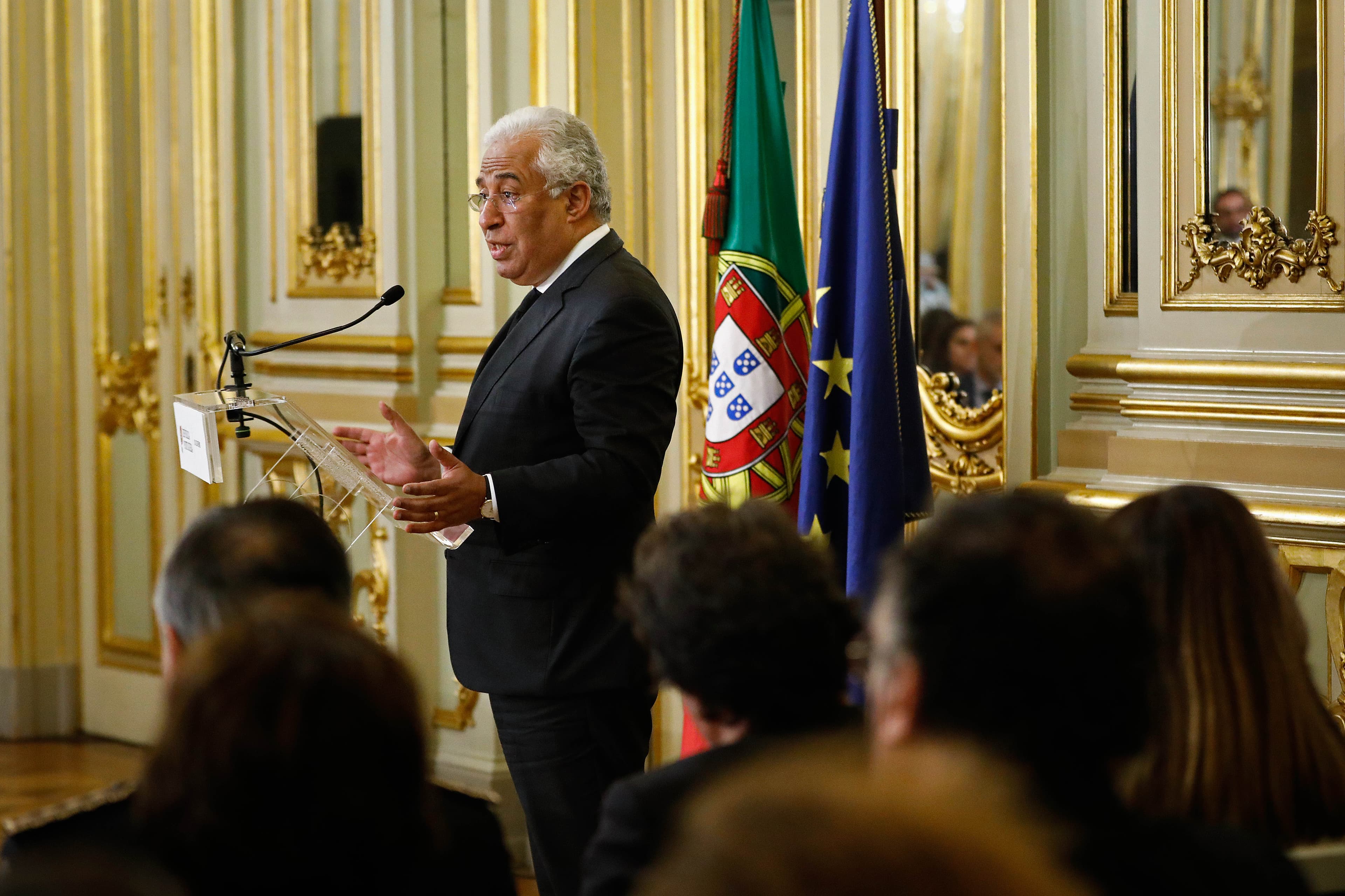 Primeiro-Ministro António Costa na conferência de imprensa após a cerimónia de assinatura de protocolos para a criação de gabinetes de atendimento a vítimas de violência de género, Lisboa, 7 março 2019 (Foto: António Pedro Santos/Lusa)