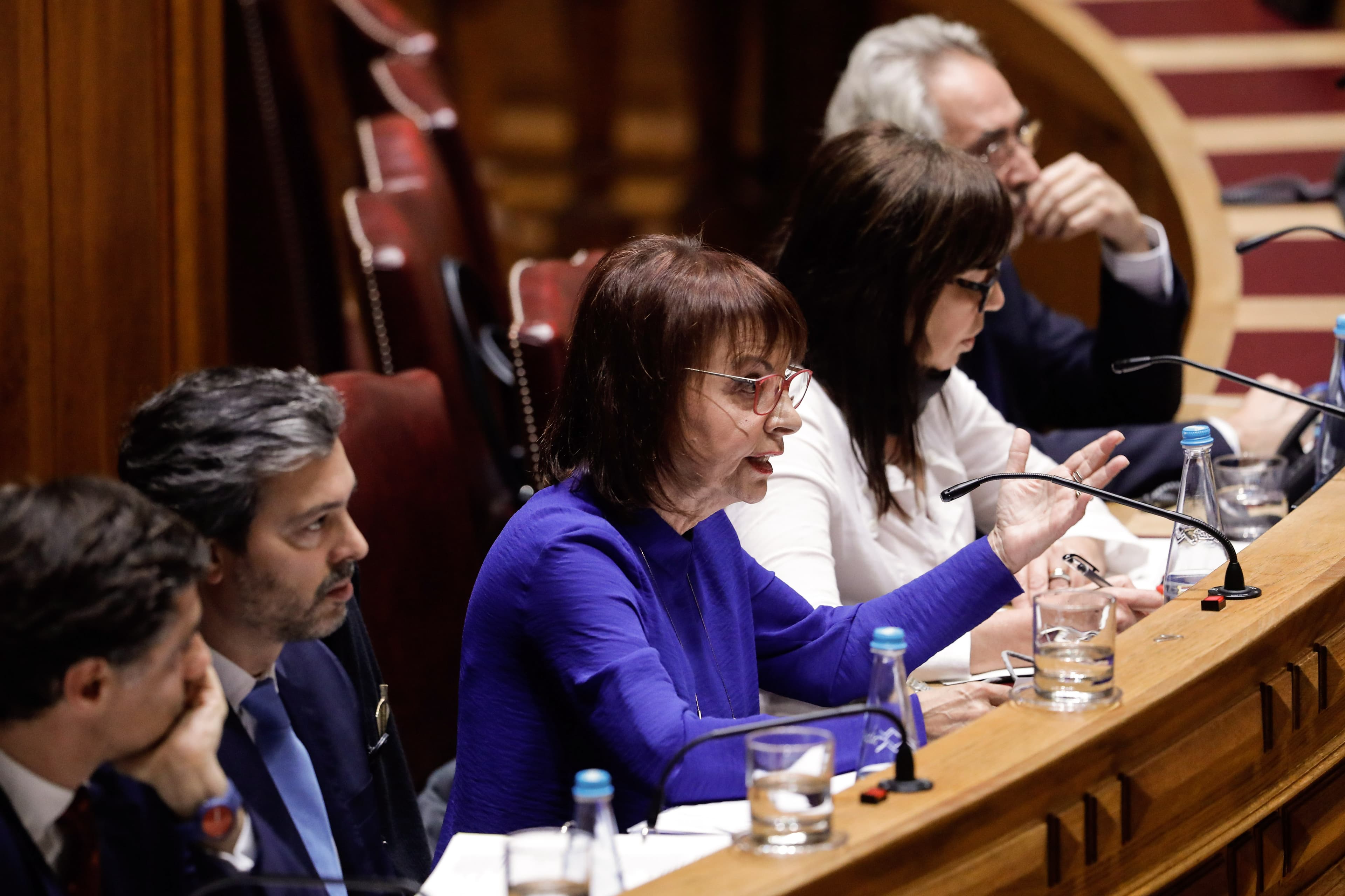 Ministra da Presidência e Modernização Administrativa, Maria Manuel Leitão Marques, e Secretários de Estado Luís Goes Pinheiro e Tiago Antunes, Assembleia da República, 13 novembro 2018 (foto: António Cotrim/Lusa)
