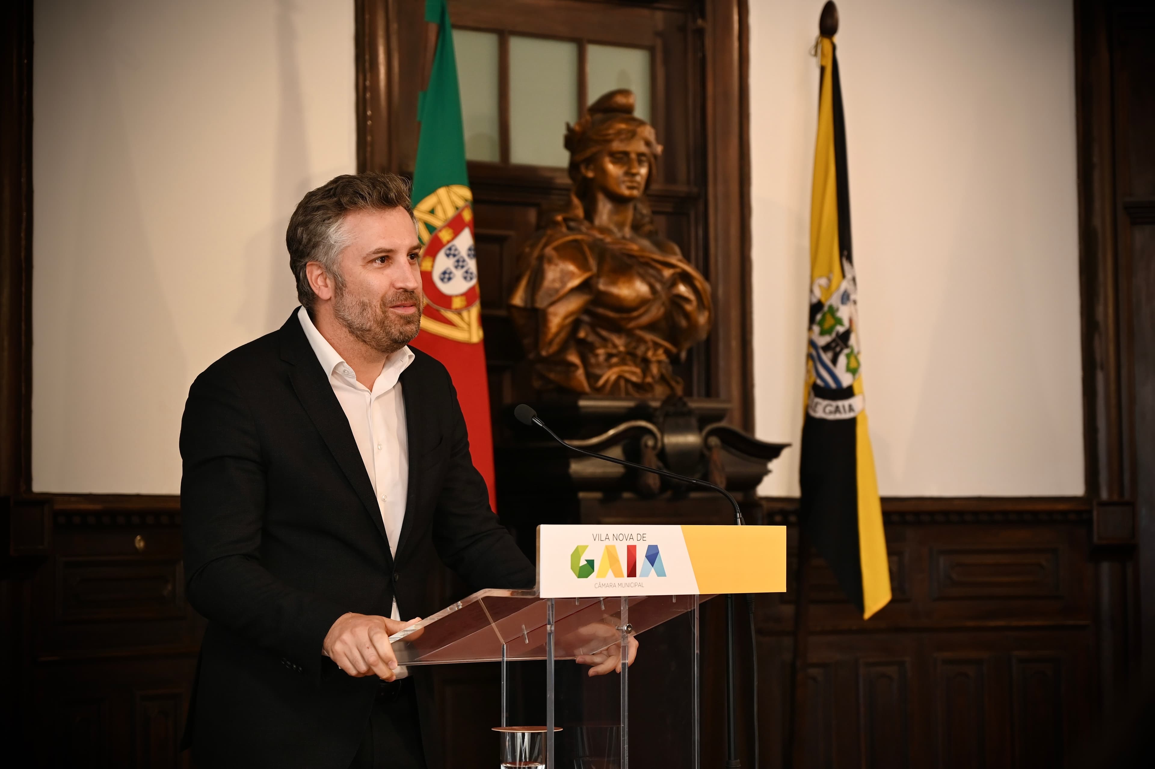 Ministro das Infraestruturas e da Habitação, Pedro Nuno Santos, na assinatura na Estratégias Local de Habitação, no âmbito do Programa 1.º Direito, de Vila Nova de Gaia, 21 maio 2021