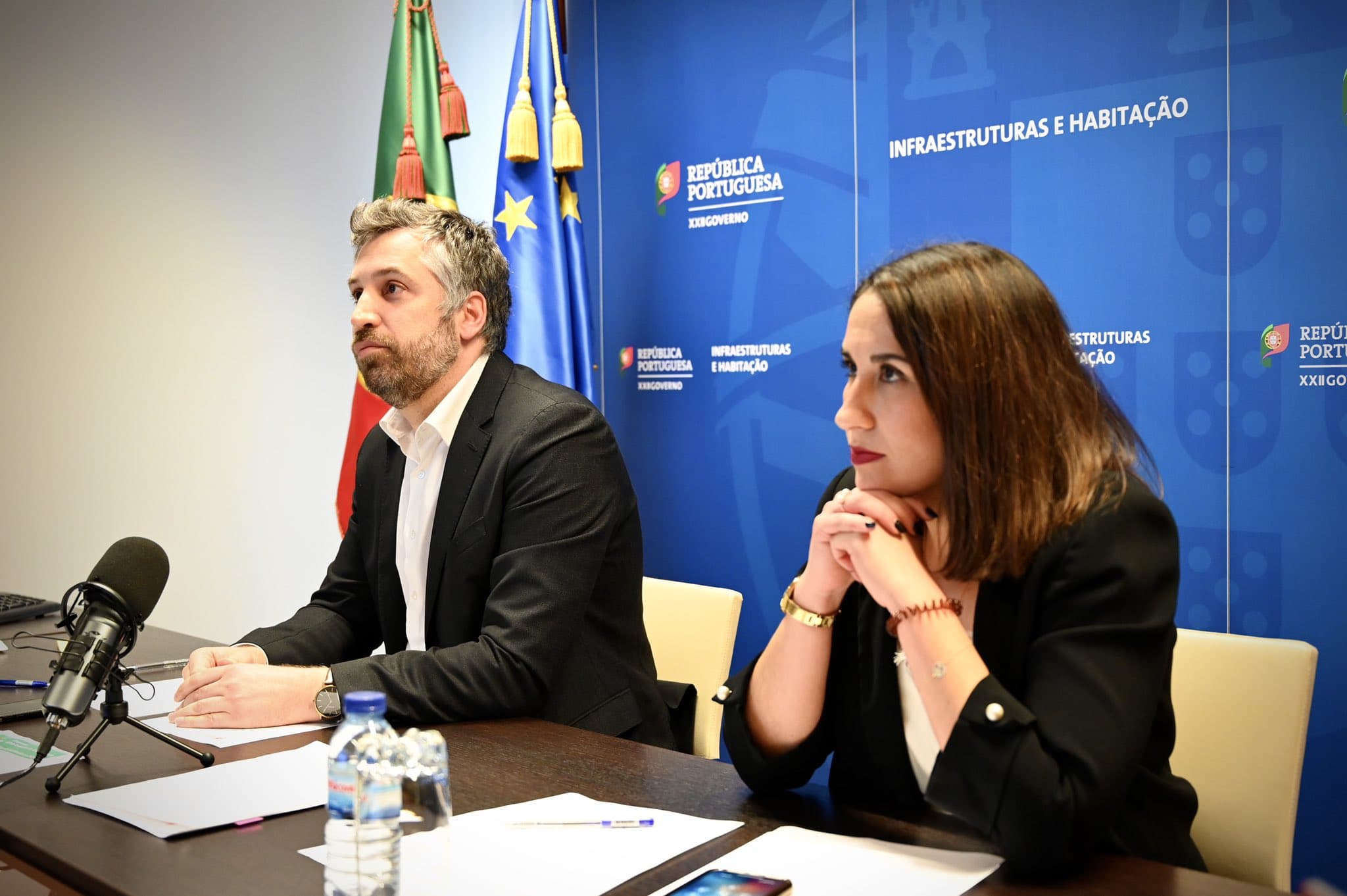 Ministro das Infraestruturas e da Habitação, Pedro Nuno Santos, e Secretária de Estado das Habitação, Marina Gonçalves