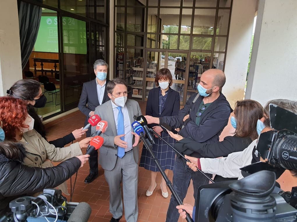 Secretário de Estado da Saúde, Diogo Serras Lopes, após assinatura de acordos para instalação do balcão SNS24 , Coimbra, 13 maio 2021