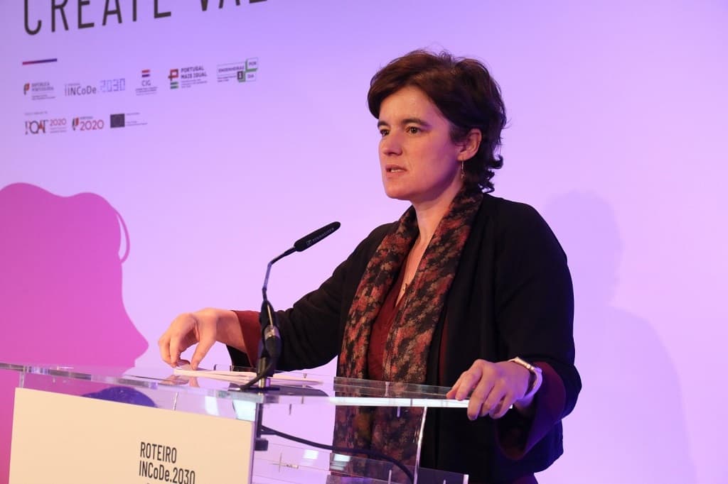 Ministra de Estado e da Presidência, Mariana Vieira da Silva, na na Sessão do Dia Internacional das Mulheres, Lisboa, 8 março 2022 (Foto: João Bica)