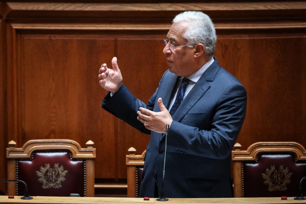 Primeiro-Ministro António Costa no debate sobre o pedido de autorização de renovação do estado de emergência, Assembleia da República, 2 abril 2020 (Foto: André Kosters/Lusa)