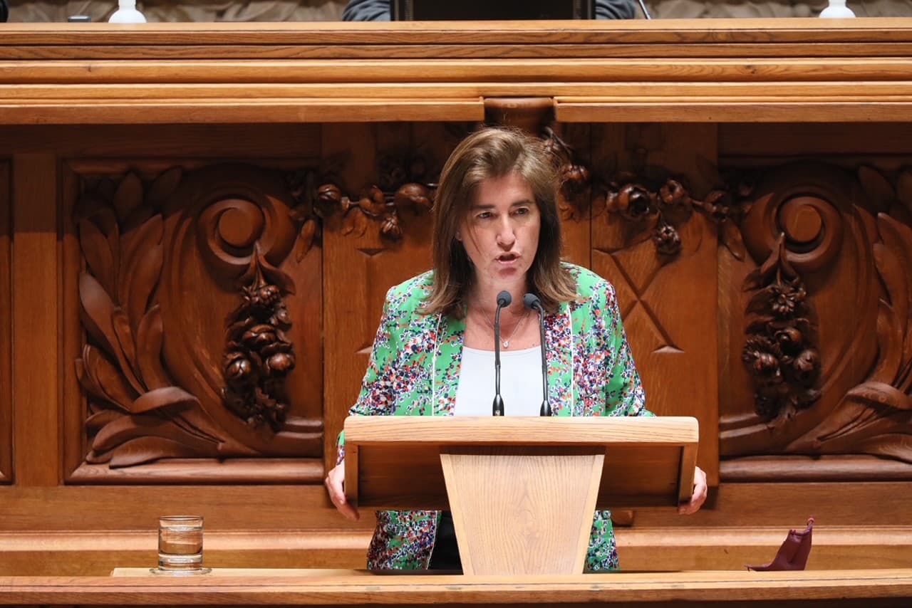 Ministra do Trabalho, Solidariedade e Segurança Social, Ana Mendes Godinho, na Assembleia da República, Lisboa, 19 maio 2021 (Foto: João Bica)
