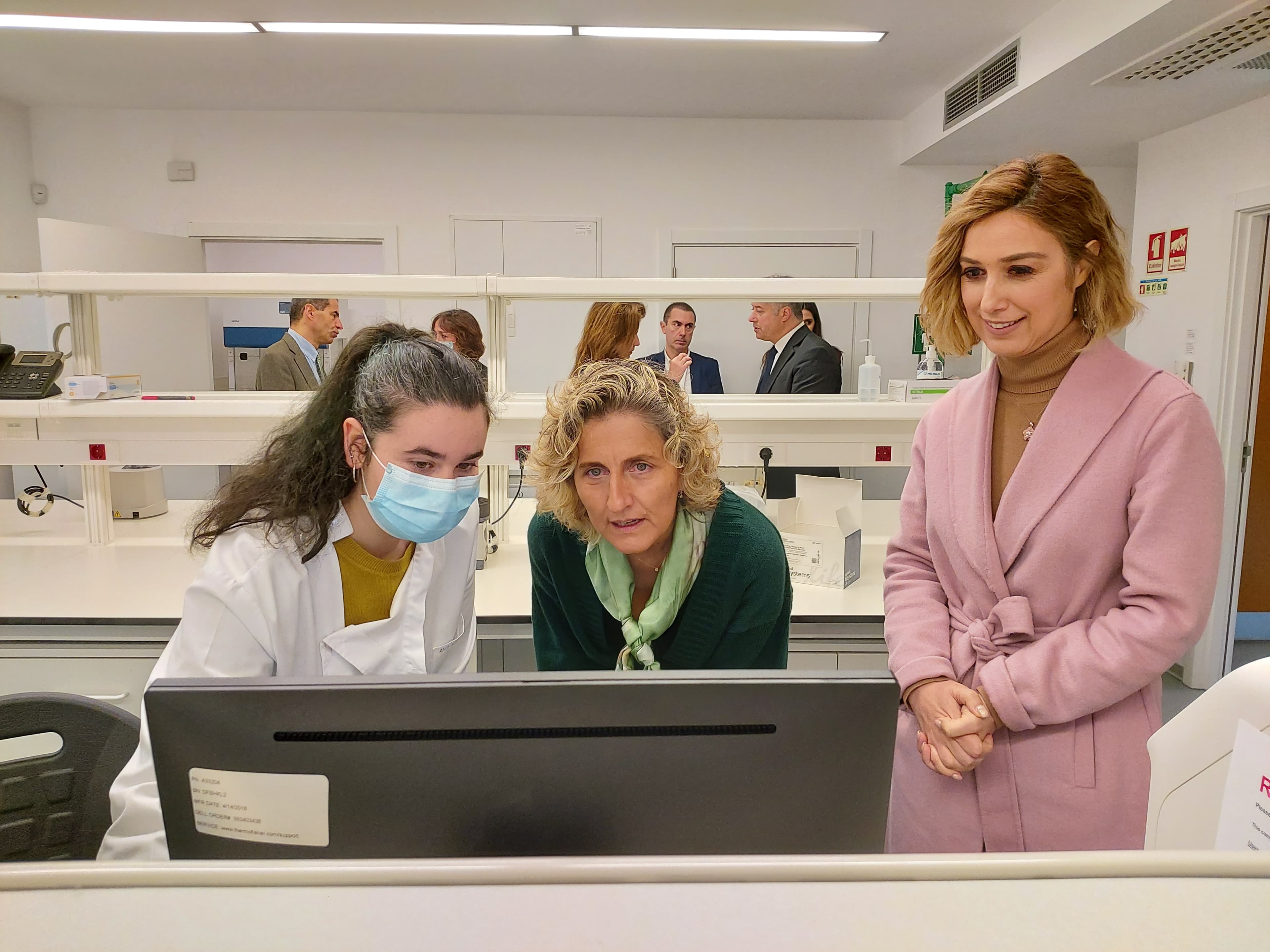 Ministra da Coesão Territorial, Ana Abrunhosa, e Secretária de Estado da Valorização do Interior, Isabel Ferreira, durante a visita ao Instituto Superior Politécnico de Bragança, 8 abril 2020