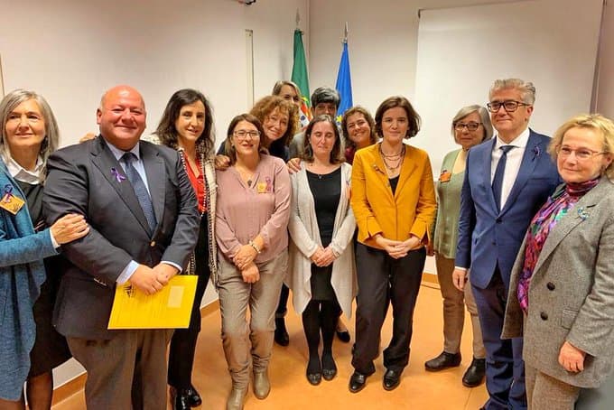 Ministra de Estado e da Presidência, Mariana Vieira da Silva, Secretária de Estado para a Cidadania e a Igualdade, Rosa Monteiro, e Secretário de Estado da Saúde, António Lacerda Sales em Sintra, 25 novembro 2019