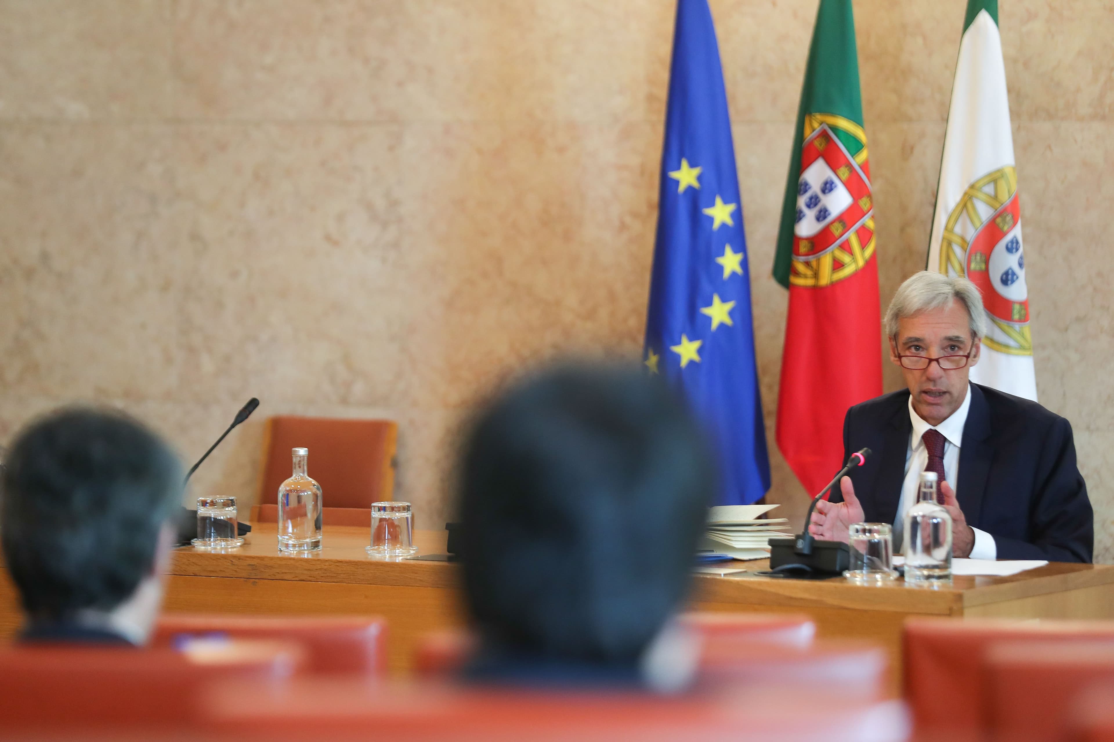 Ministro da Defesa Nacional, João Gomes Cravinho, na Comissão de Defesa Nacional, Assembleia da República, Lisboa 7 abril 2020 (Foto: Miguel A. Lopes/LUSA)