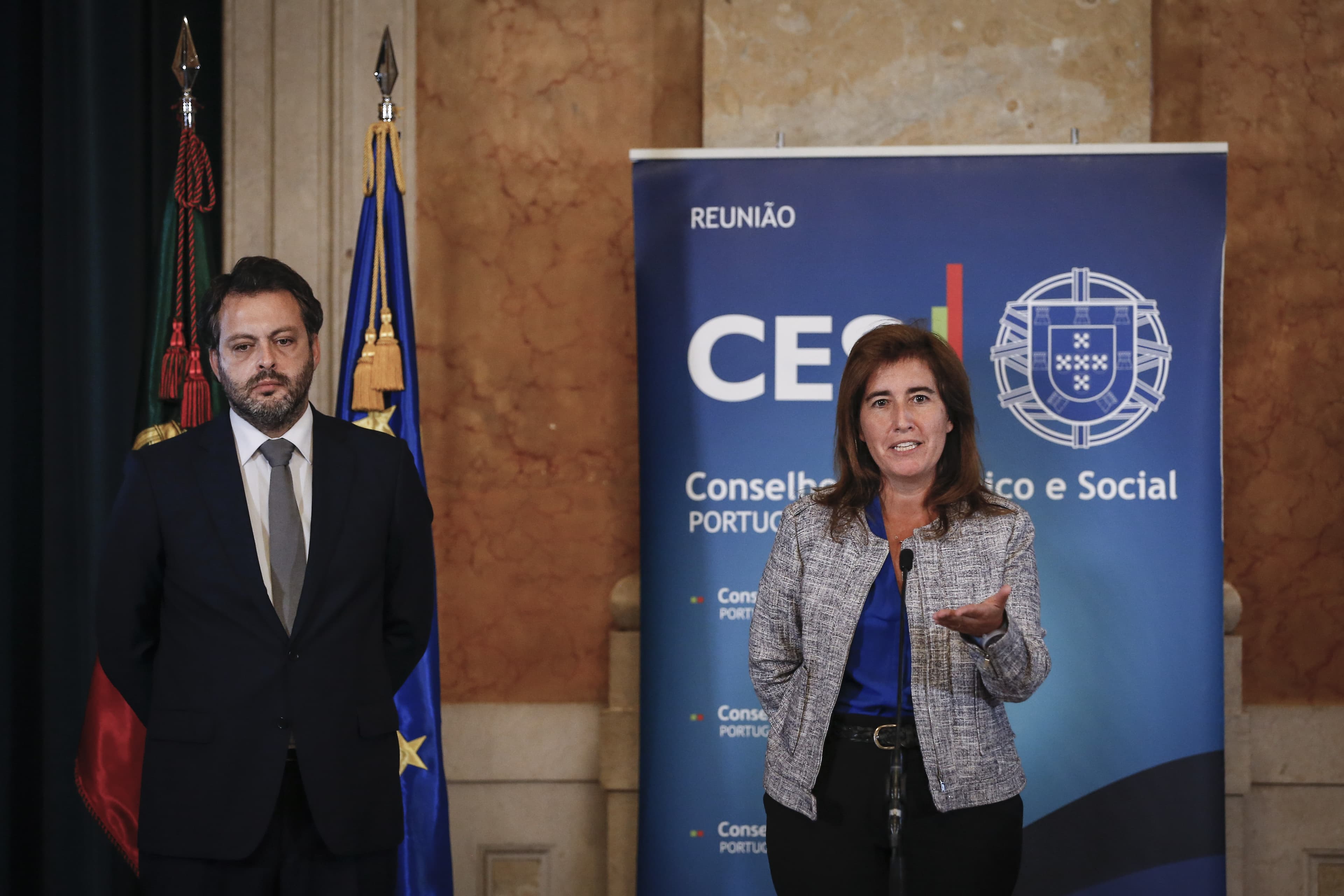 Ministra do Trabalho, Solidariedade e Segurança Social e Secretário de Estado Adjunto, do Trabalho e da Formação Profissional após reunião da Comissão Permanente de Concertação Social, Lisboa, 2 setembro 2020 (Foto: Rodrigo Antunes/LUSA)