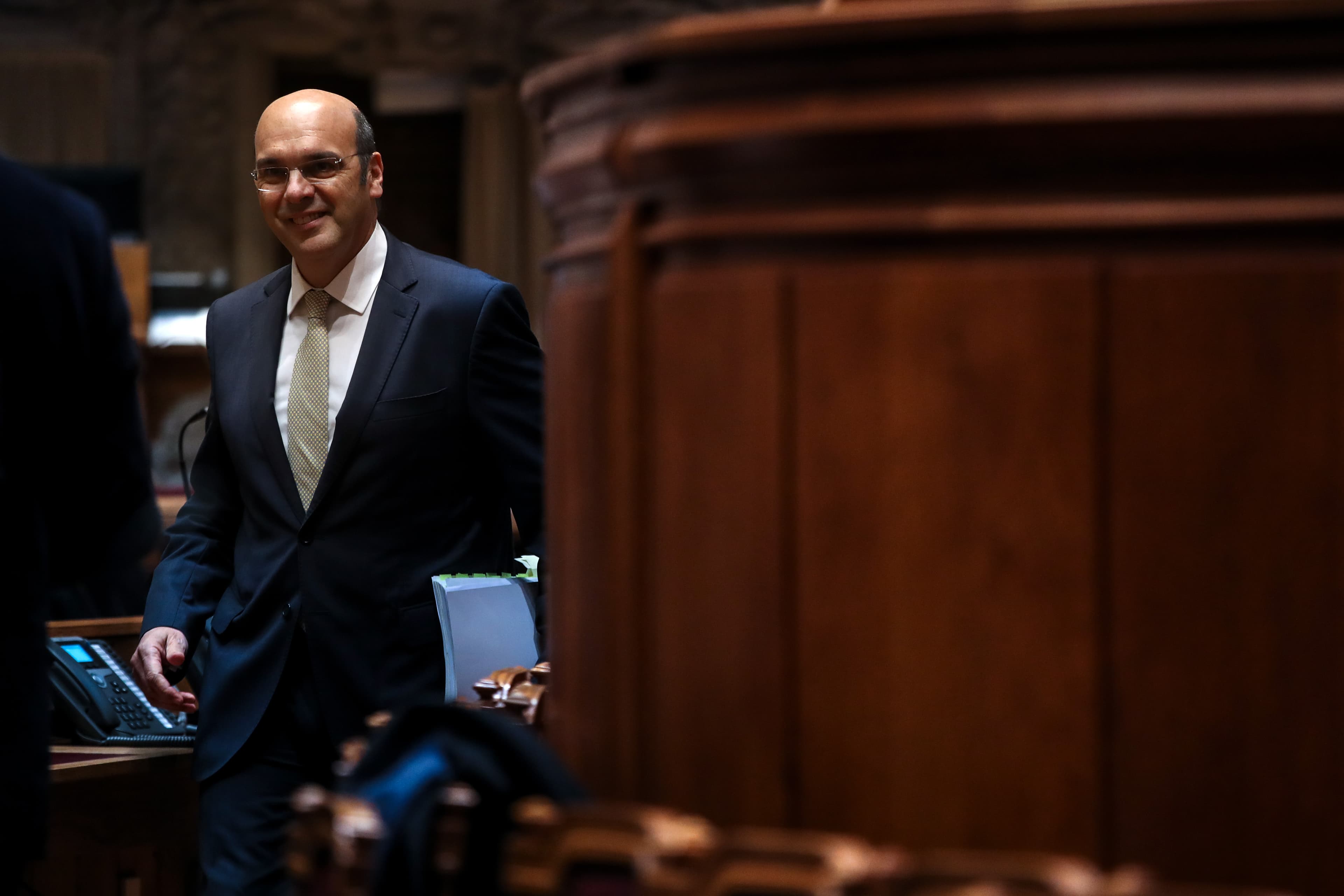 Ministro de Estado, da Economia e Transição Digital, Pedro Siza Vieira, na Assembleia da República durante a Comissão de Orçamento e Finanças, Lisboa, 16 janeiro 2020 (Foto: Manuel Almeida/Lusa)