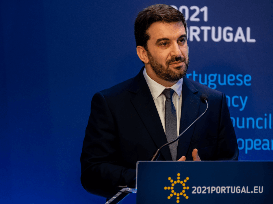 Ministro da Educação, Tiago Brandão Rodrigues, discursa na conferência da presidência portuguesa da União Europeia (foto: PPUE)