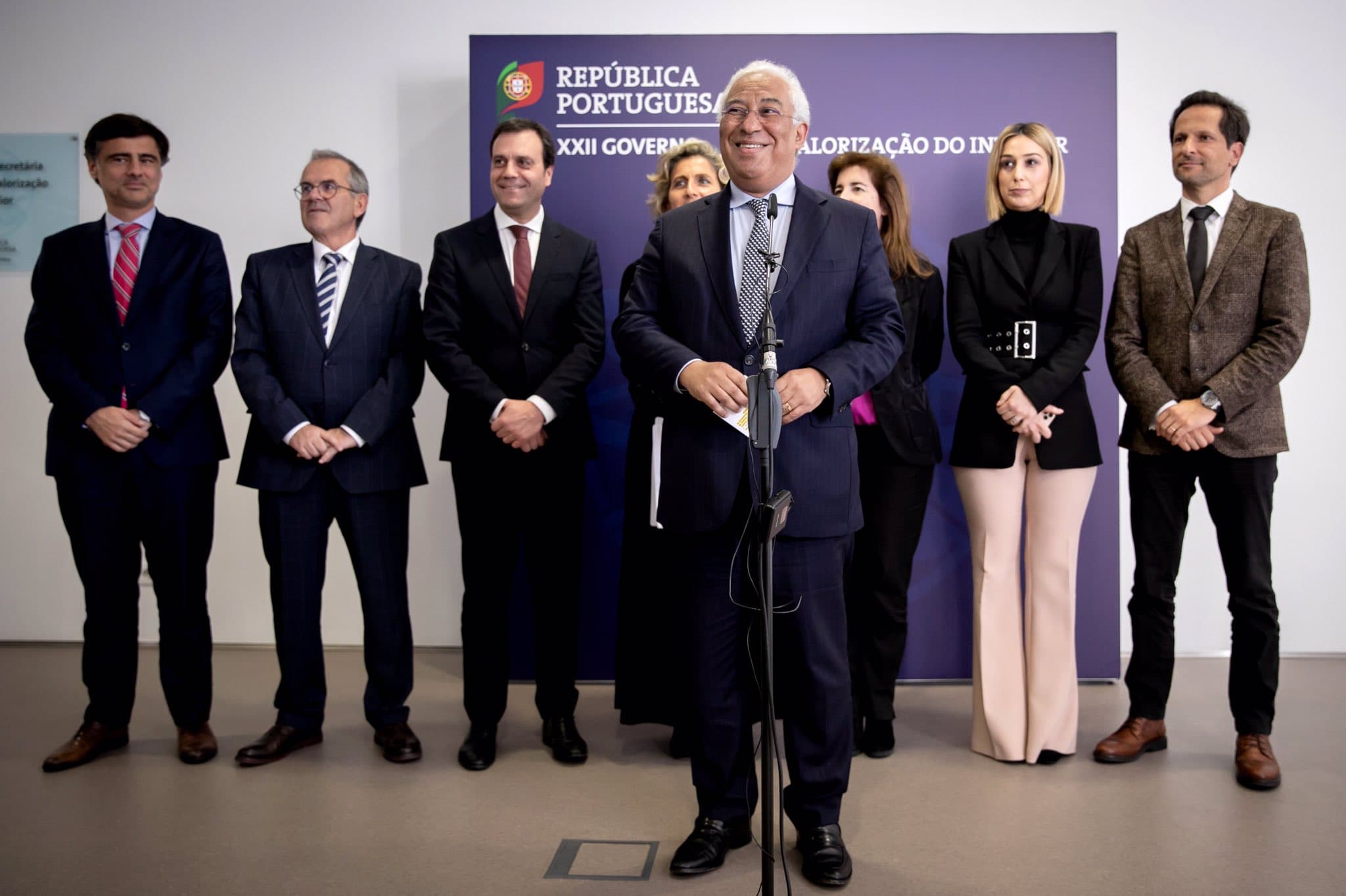 Primeiro-Ministro António Costa, Ministras Ana Mendes Godinho e Ana Abrunhosa, e Secretários de Estado Tiago Antunes, Aragão Azevedo, Isabel Ferreira e Carlos Miguel, Bragança, 3 fevereiro 2020 (Foto: Paulo Vaz Henriques)