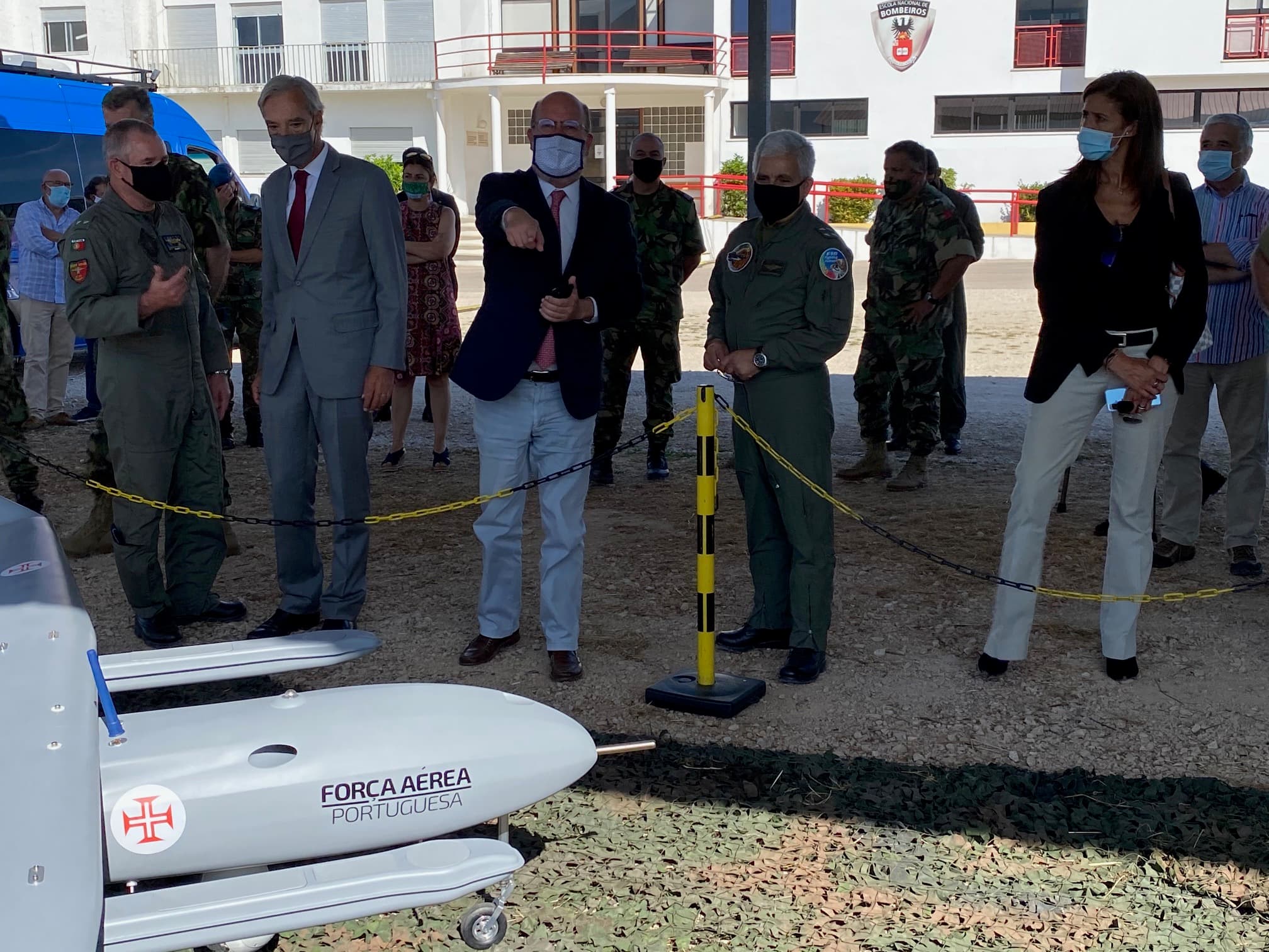 Ministros da Defesa Nacional, João Gomes Cravinho, do Ambiente e Ação Climática, Matos Fernandes, e Secretária de Estado Patrícia Gaspar, na apresentação dos drones de vigilância florestal, Lousã, 4 agosto 2020 (Foto: João Bica)