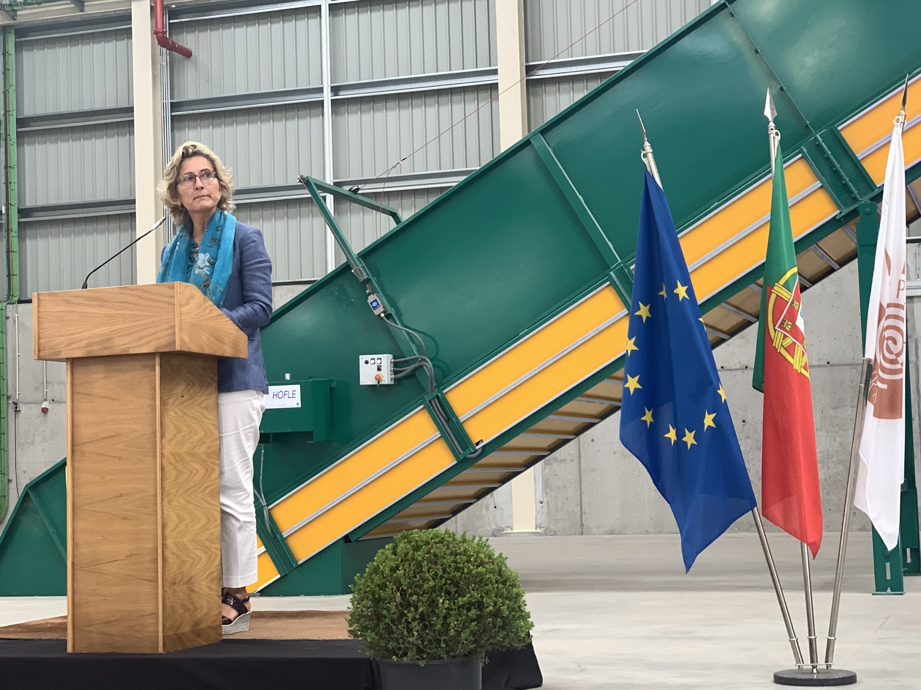 Ministra da Coesão Territorial visita Central de Triagem de Papel e Cartão da Associação de Municípios da Região do Planalto Beirão, Tondela, 14 outubro 2020