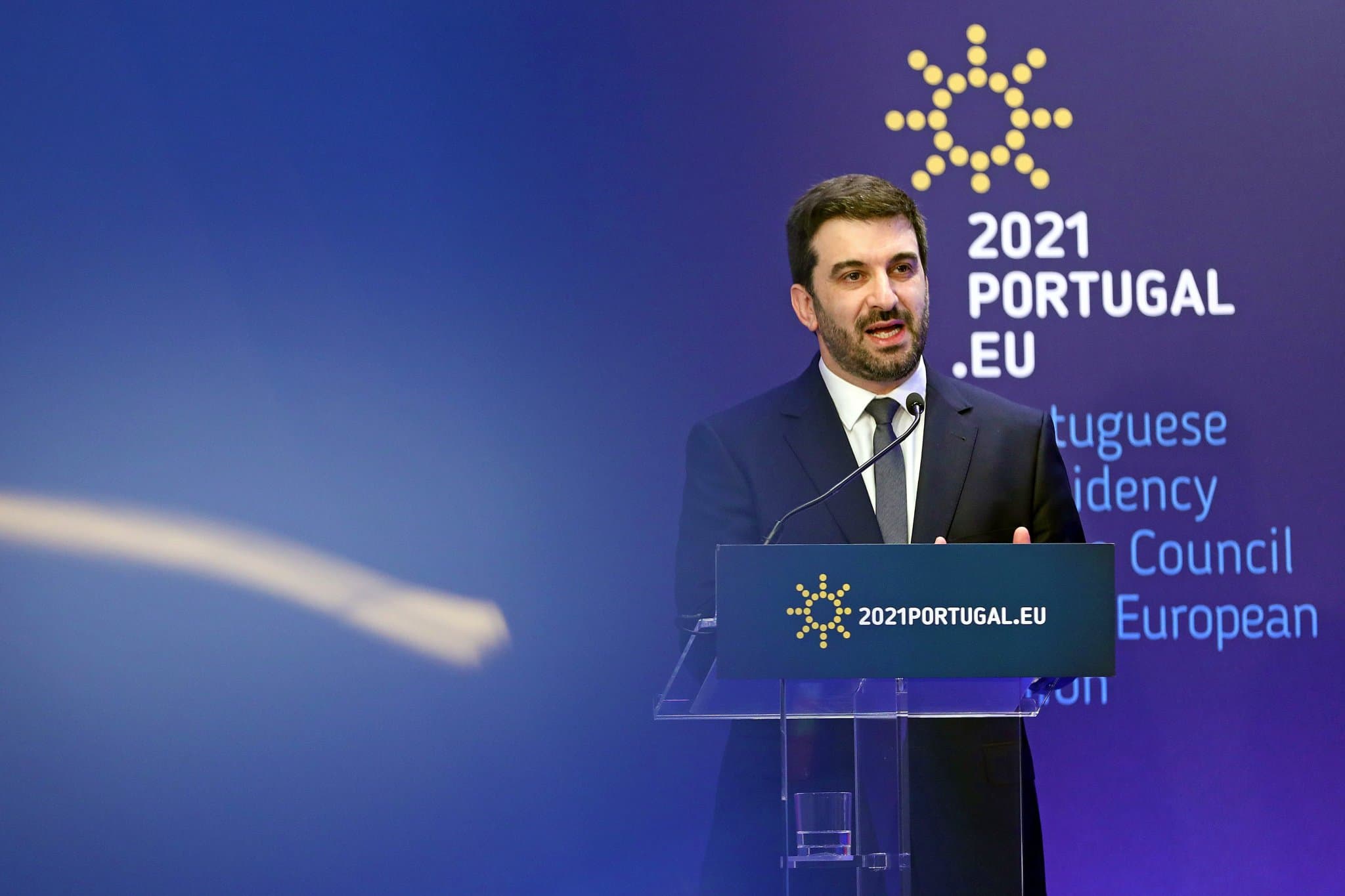 Ministro da Educação, Tiago Brandão Rodrigues, na abertura da sessão vespertina da Conferência de Alto Nível relativa à Educação Digital «O Digital na Educação», 24 maio 2021 (Foto: 2021portugal.eu)