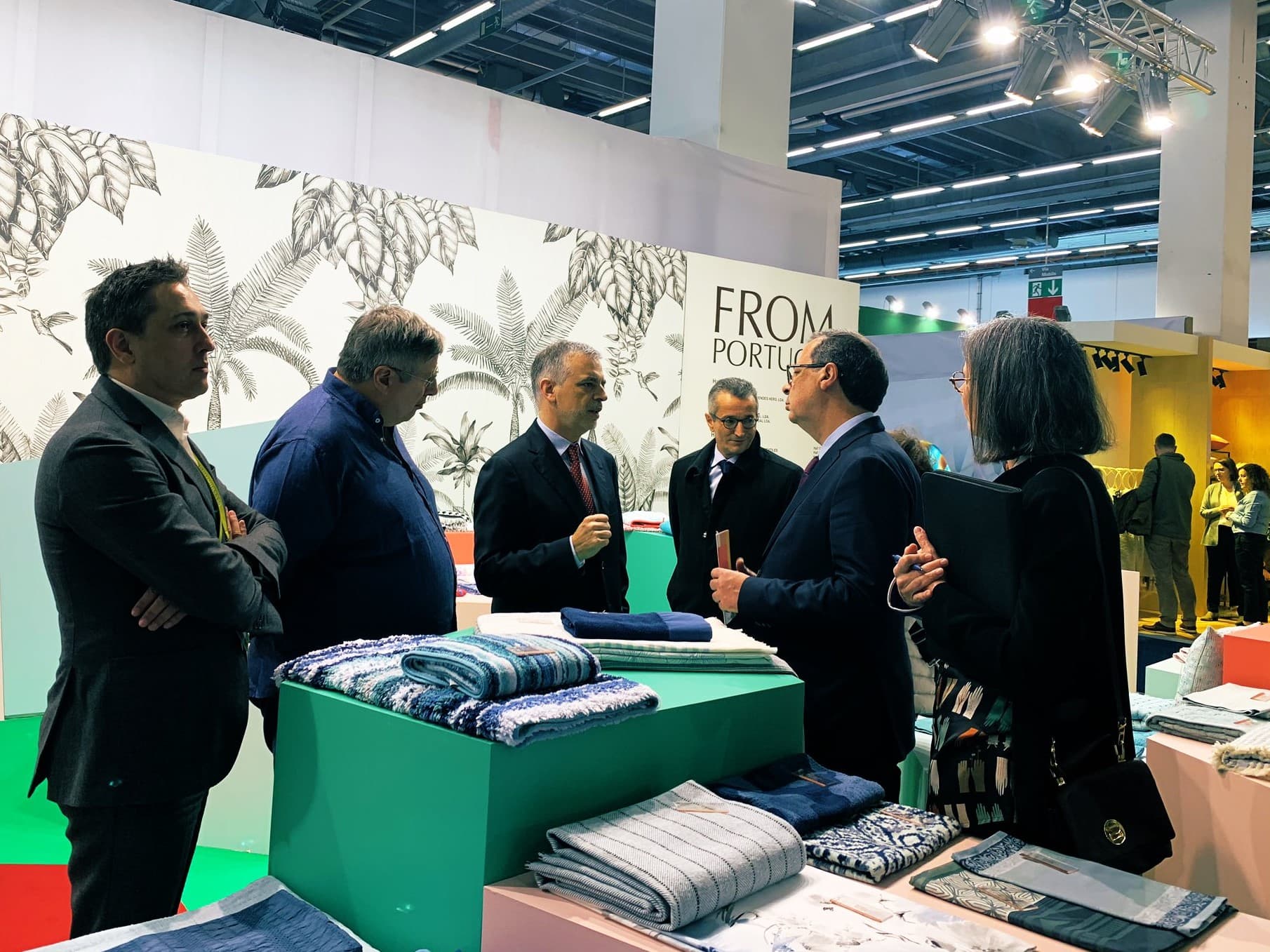 Secretário de Estado Adjunto e da Economia, João Neves, na feira mundial de têxteis-lar, Frankfurt, 8 janeiro 2020