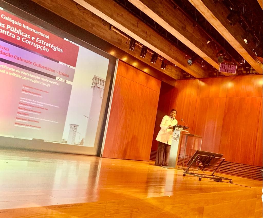 Ministra da Justiça, Francisca Van Dunem, na sessão de abertura do Colóquio Internacional «Políticas Públicas e Estratégias contra a Corrupção», Lisboa, 2 dezembro 2021