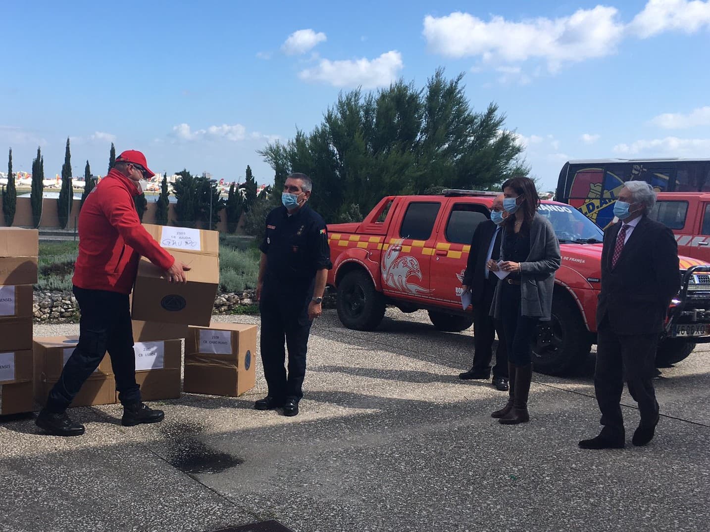 Secretária de Estado da Administração Interna, Patrícia Gaspar, na entrega de mais material de proteção aos corpos de bombeiros, Lisboa, 22 abril 2020