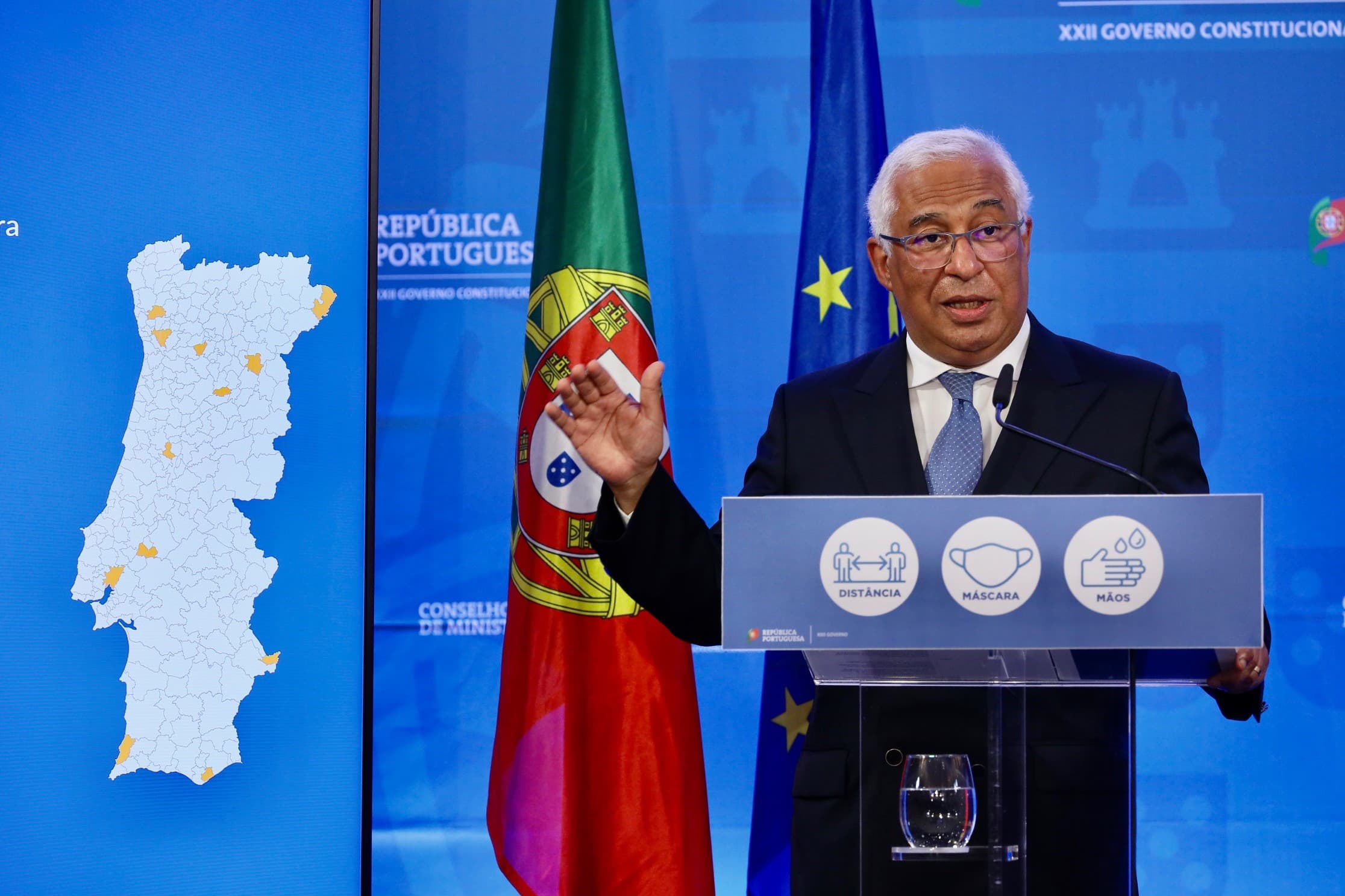 Primeiro-Ministro António Costa na conferência de imprensa após a reunião do Conselho de Ministros, Lisboa, 15 abril 2021 (Foto: João Bica)