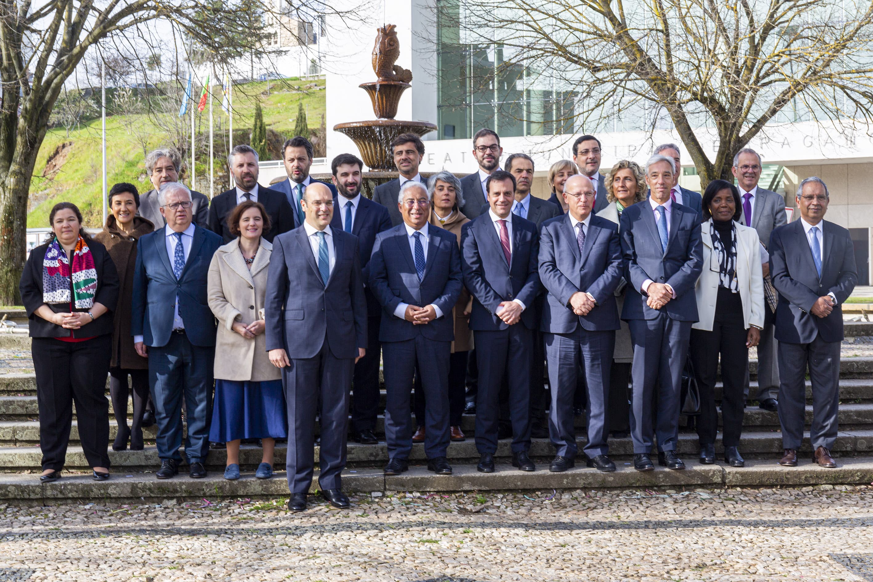 Foto de família do Conselho de Ministros realizado no âmbito da iniciativa Governo Mais Próximo, Bragança, 27 fevereiro 2020 (foto: João Bica)