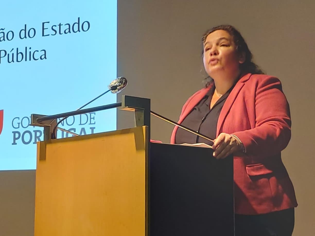 Ministra da Modernização do Estado e da Administração Pública, Alexandra Leitão, na assinatura de adendas aos contratos de auxílio aos municípios afetados pela tempestade Leslie, Lisboa, 26 outubro 2020
