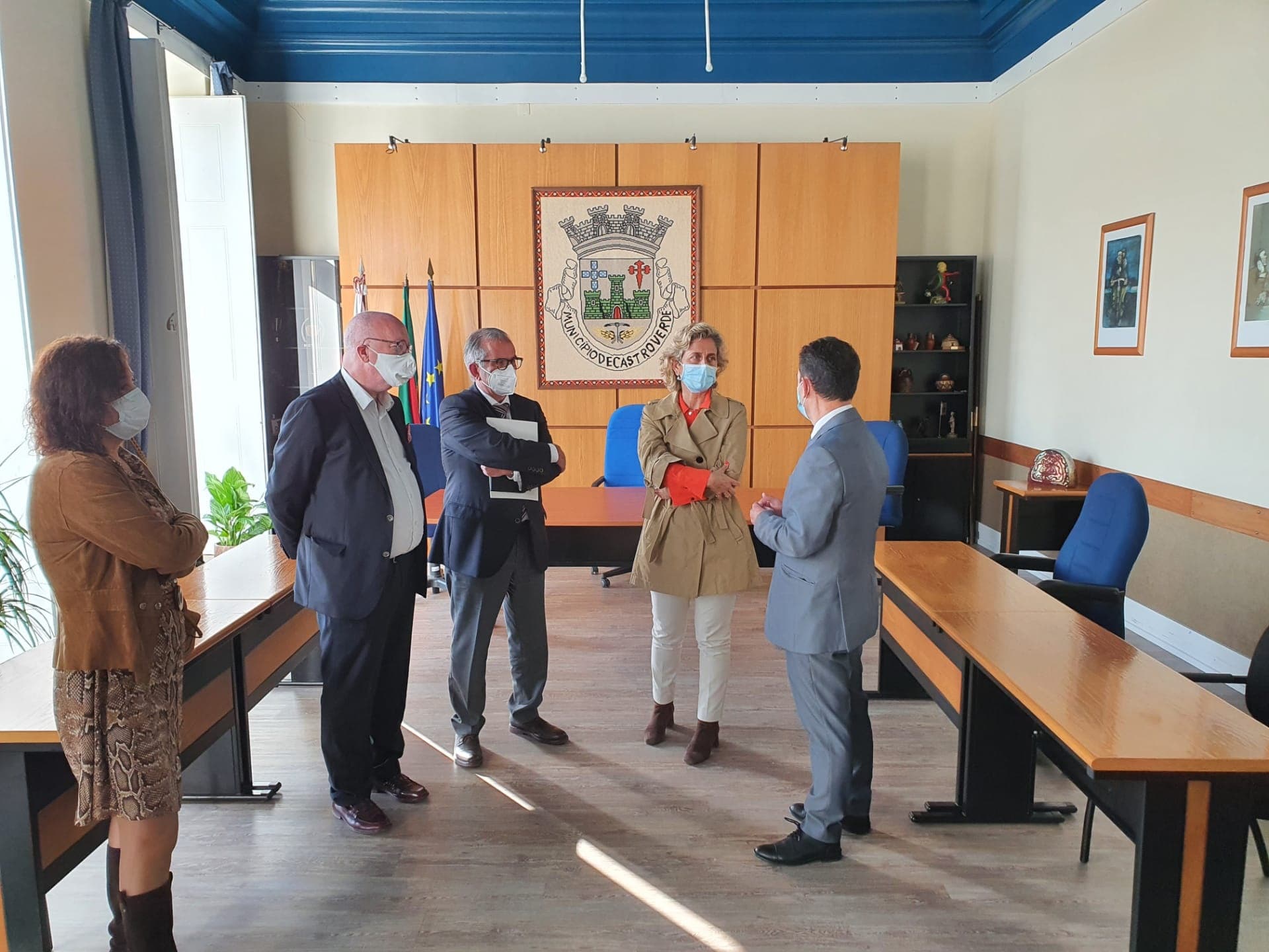 Ministra da Coesão Territorial, Ana Abrunhosa, e Secretário de Estado Adjunto e do Desenvolvimento Regional, Carlos Miguel, na inauguração da requalificação da Rua Morais Sarmento, Castro Verde, 6 abril 2021