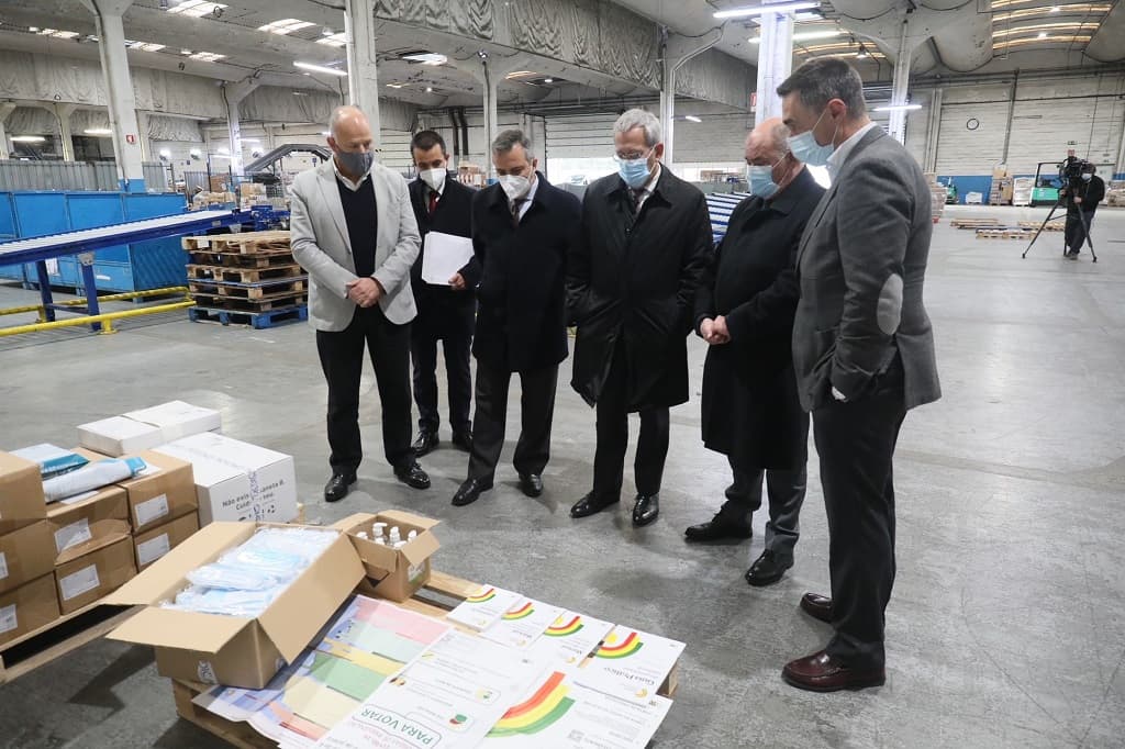 Secretário de Estado Adjunto e da Administração Interna, Antero Luís, acompanha o processo de envio para as Câmaras Municipais do material de apoio às Eleições Legislativas de 2022, Agualva-Cacém, 4 janeiro 2021 (Foto: João Bica)