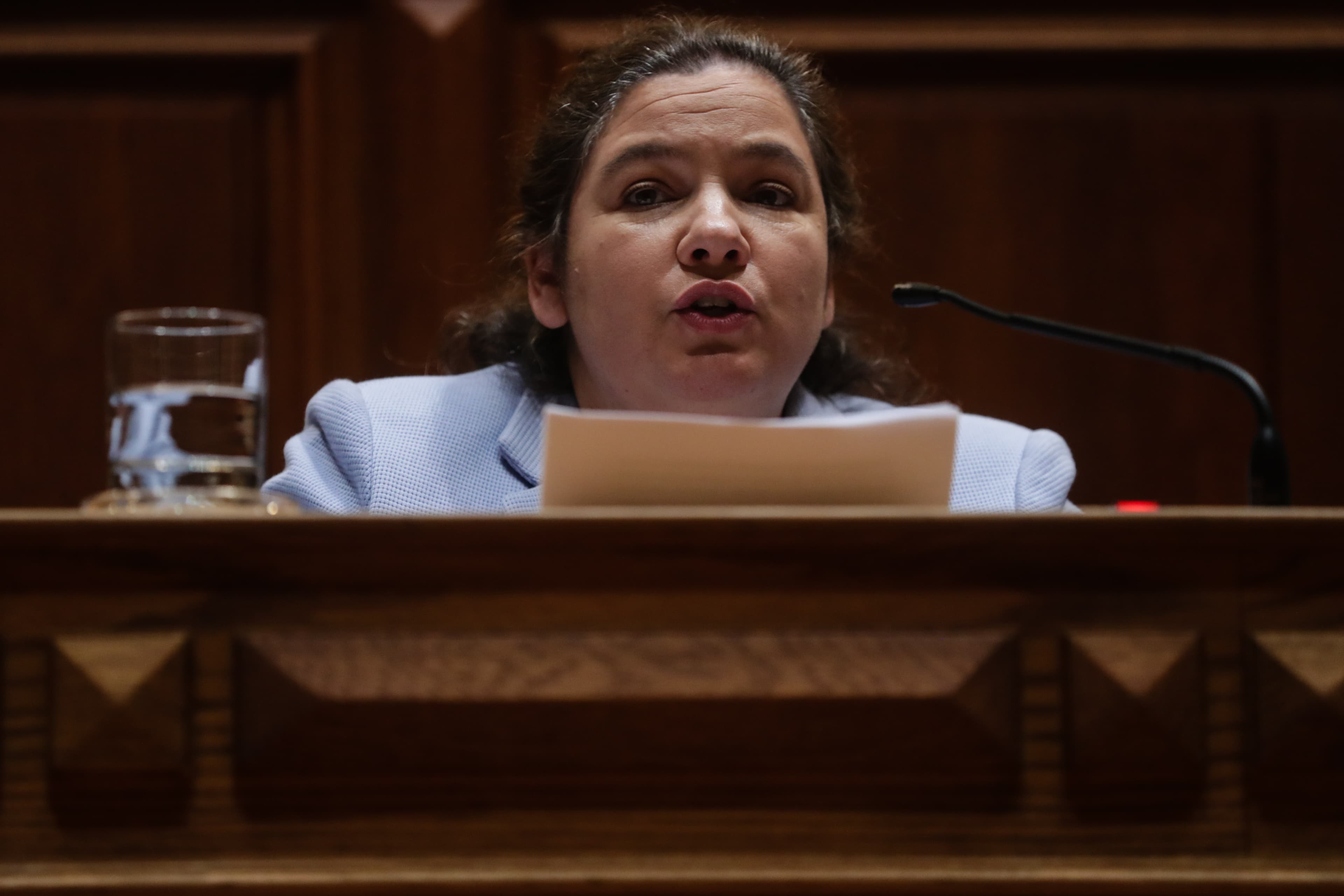 Ministra da Modernização do Estado e da Administração Pública, Alexandra Leitão, na Assembleia da República, Lisboa, 11 novembro 2020 (Foto: Tiago Petinga/Lusa)
