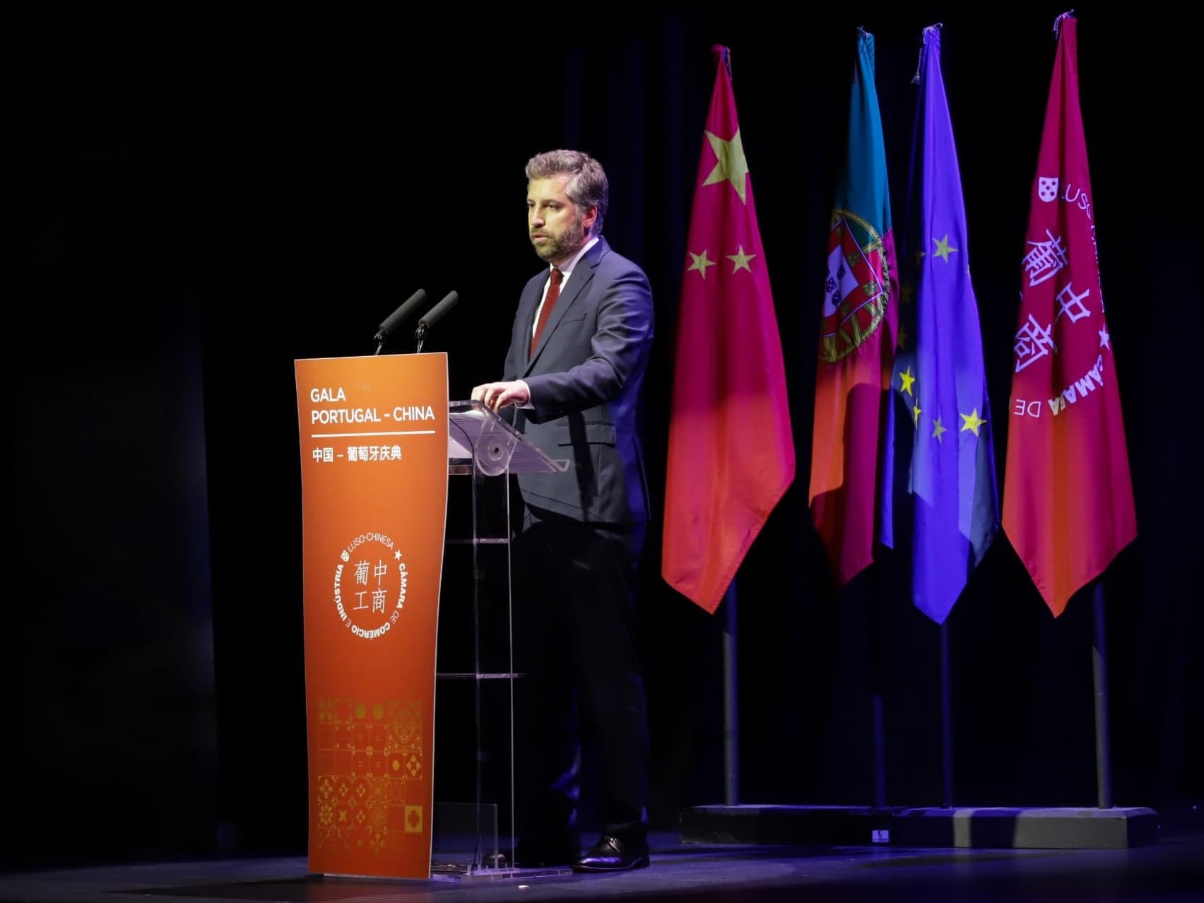 Ministro das Infraestruturas e Habitação, Pedro Nuno Santos, no encerramento da Gala da Câmara de Comércio e Indústria Luso-Chinesa, Cascais, 13 novembro 2019 (Foto: Paulo Coelho)