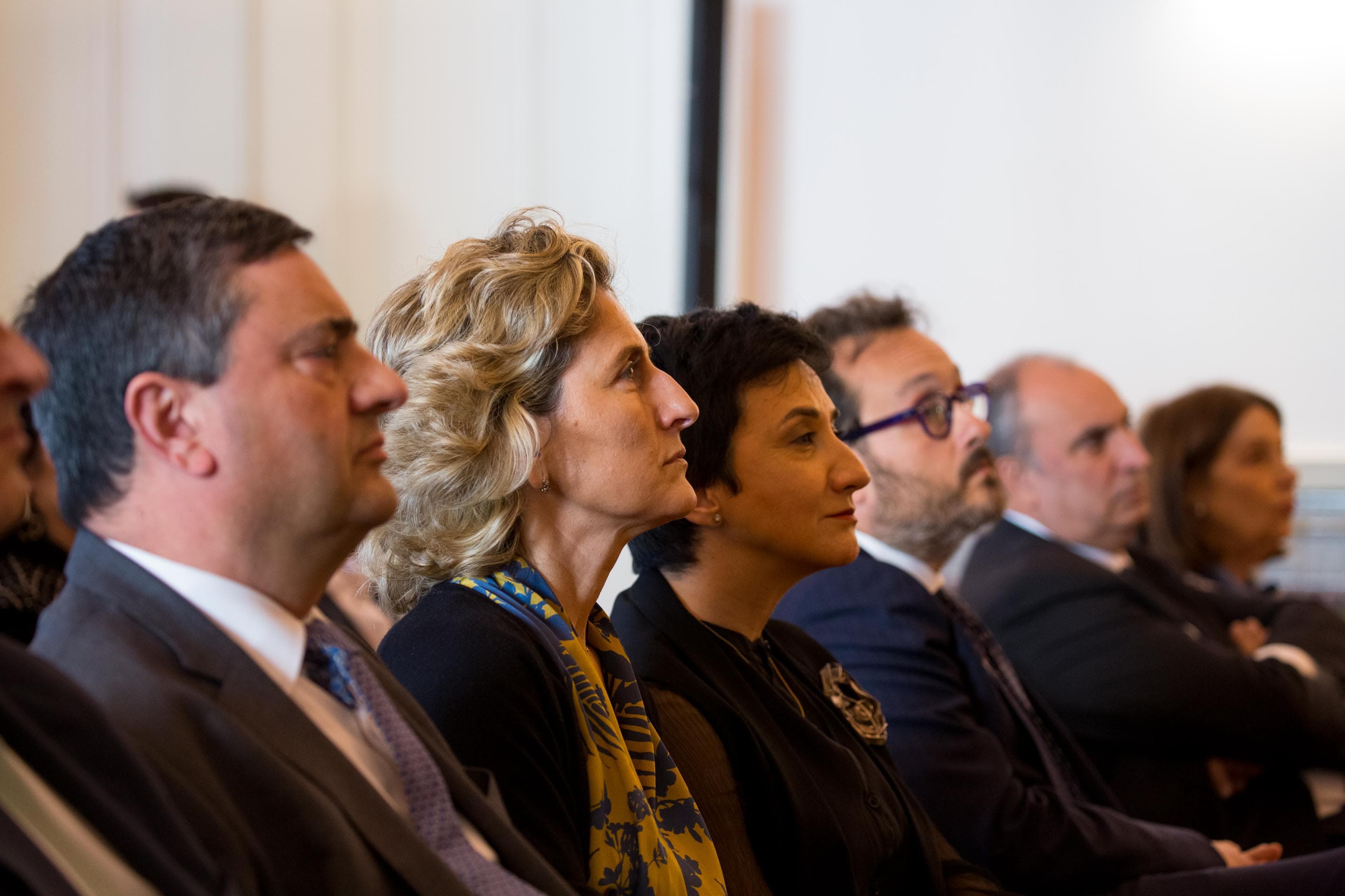Ministras da Agricultura, Maria do Céu Albuquerque, e da Coesão Territorial, Ana Abrunhosa, na assinatura da linha de crédito de 300 milhões de euros para a agricultura com o Banco Europeu de Investimento, Lisboa, 10 março 2020 (Foto: João Bica)
