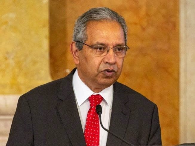 Ministro do Planeamento, Nelson de Sousa