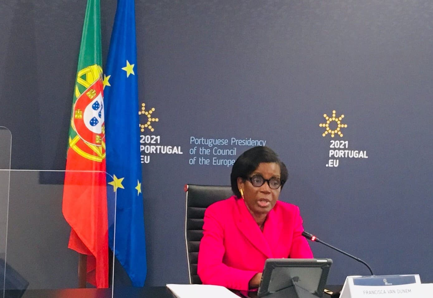 Ministra da Justiça, Francisca Van Dunem, durante uma audição da Comissão das Liberdades Cívicas, da Justiça e dos Assuntos Internos (LIBE) do Parlamento Europeu, 4 fevereiro 2021