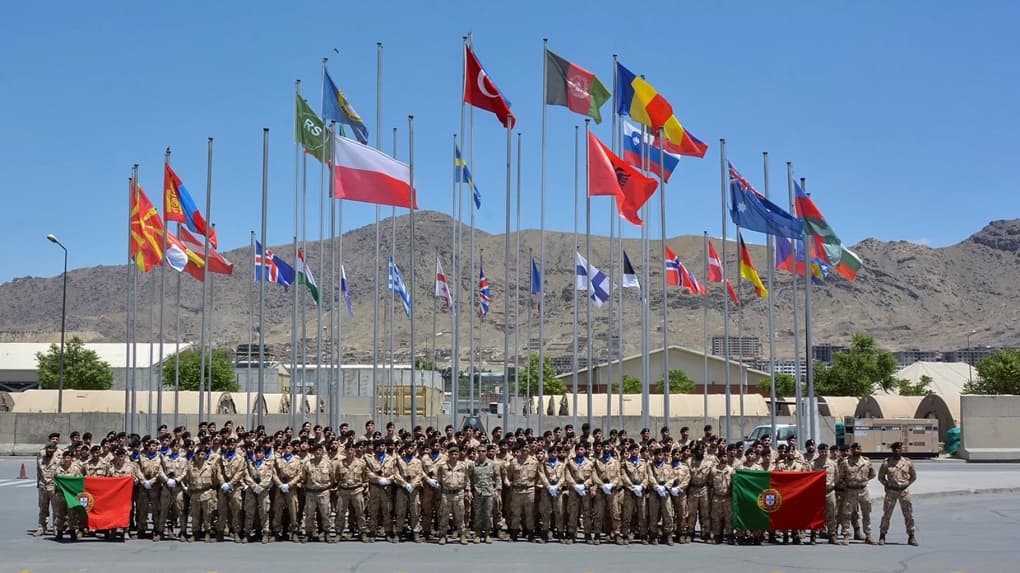 Ministro da Defesa Nacional, João Gomes Cravinho, recebe última Força Nacional Destacada que regressou do Afeganistão, Aeródromo Militar de Lisboa, 24 maio 2021