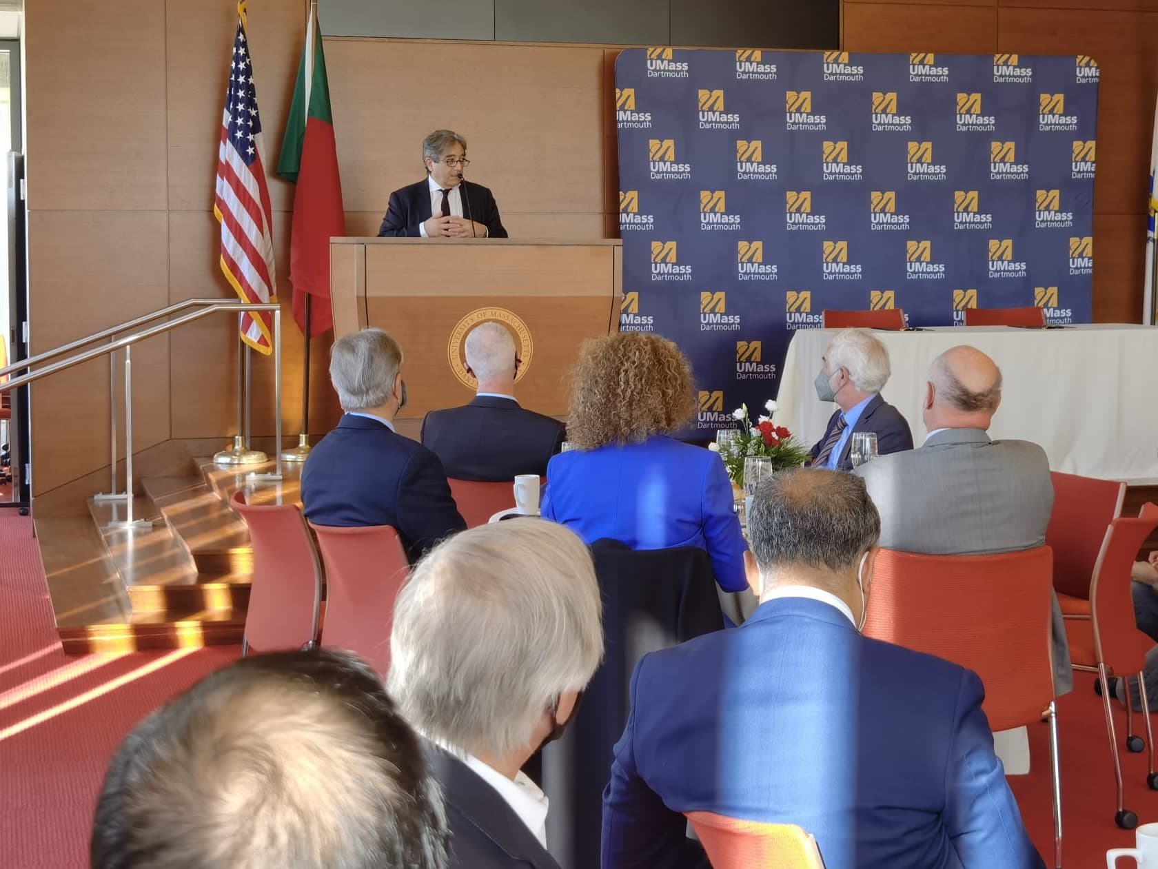 Ministro do Mar, Ricardo Serrão Santos, numa palestra na Universidade de Massachusetts, Estados Unidos da América, 17 dezembro 2021