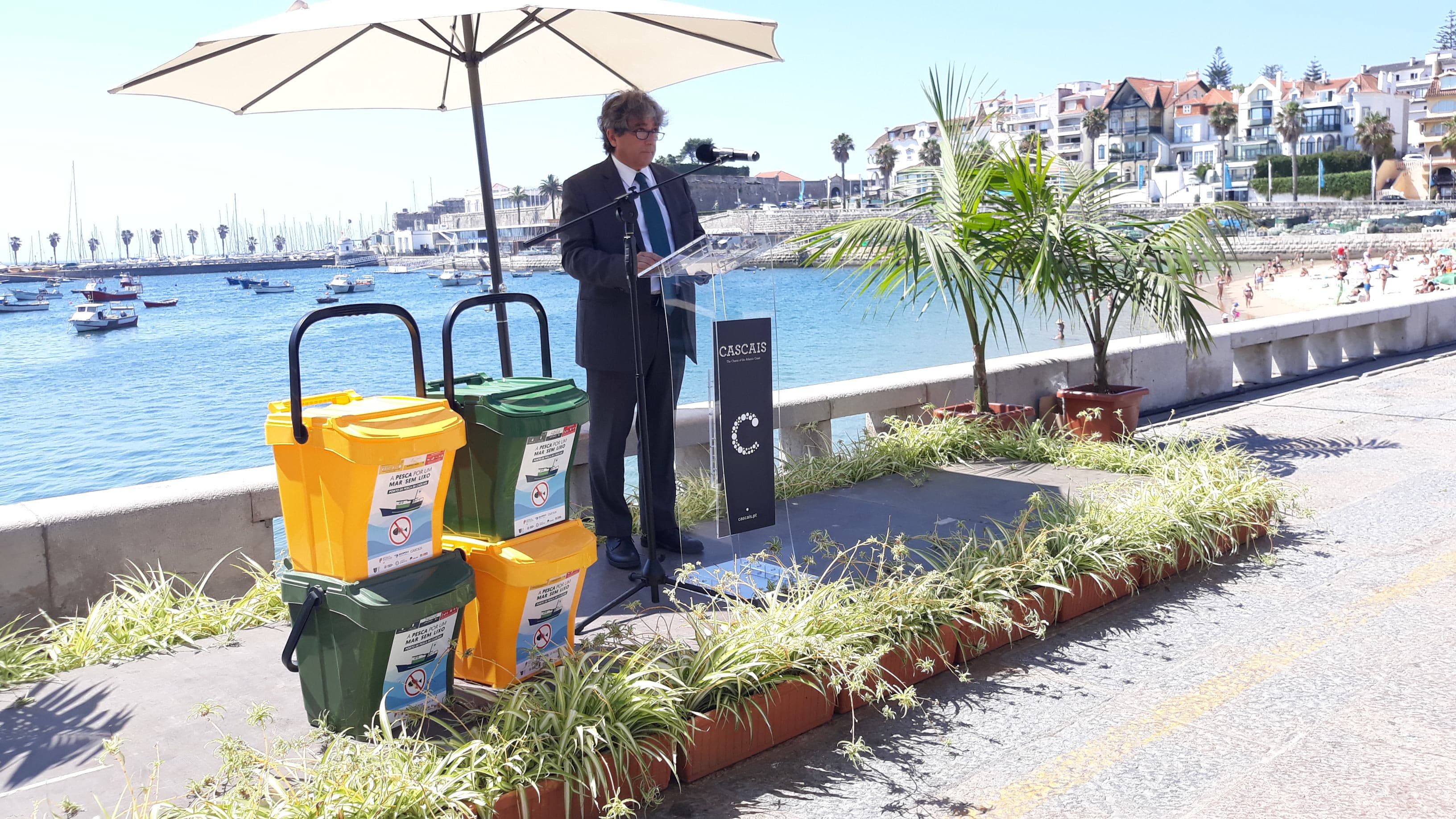 Ministro do Mar, Ricardo Serrão Santos, no lançamento do projeto «A Pesca por um Mar Sem Lixo», Cascais, 14 julho 2020