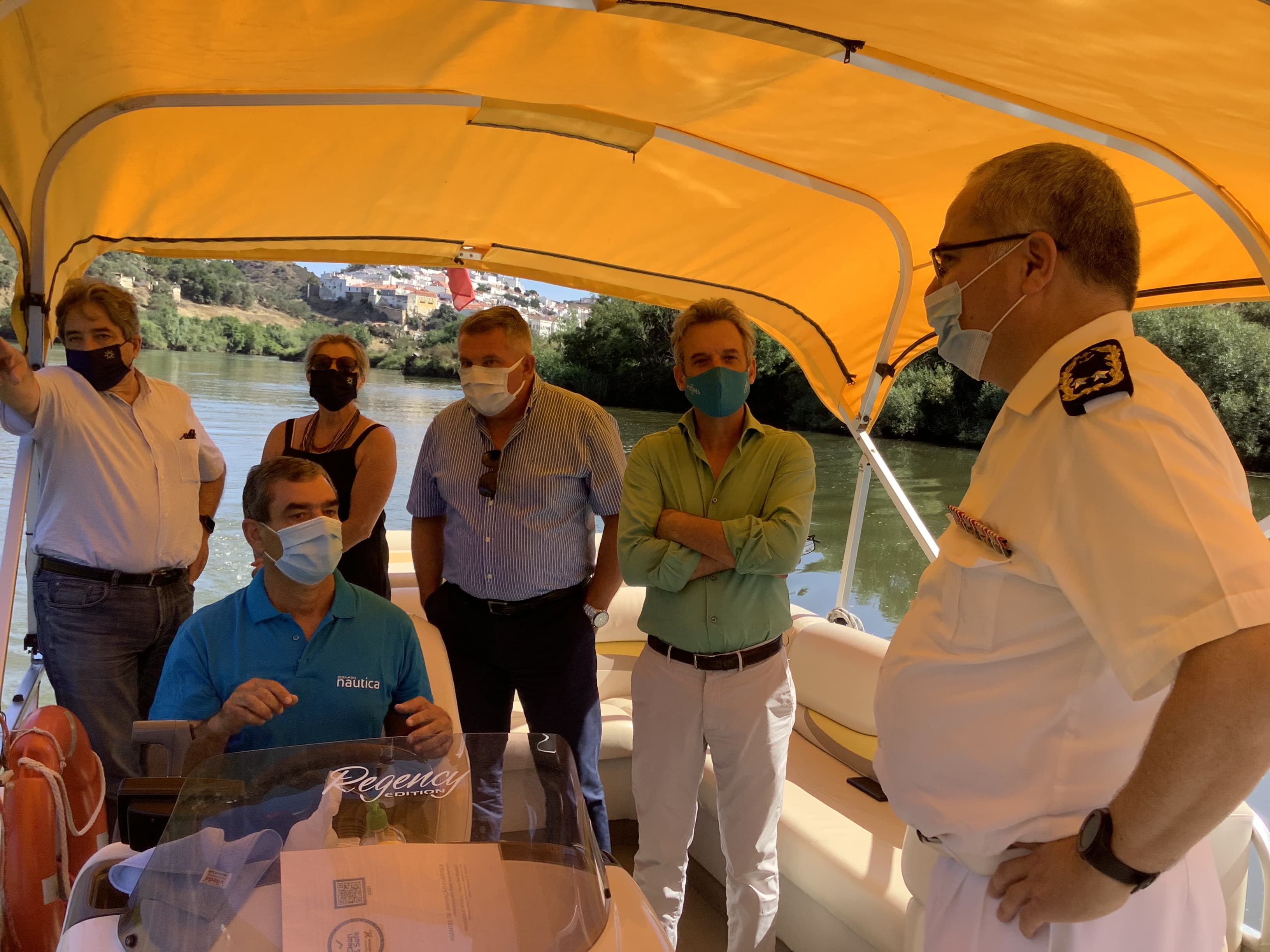 Ministro do Mar, Ricardo Serrão Santos, na reunião com as partes envolvidas no projeto de navegabilidade do rio Guadiana no troço Pomarão-Mértola, 25 junho 2021