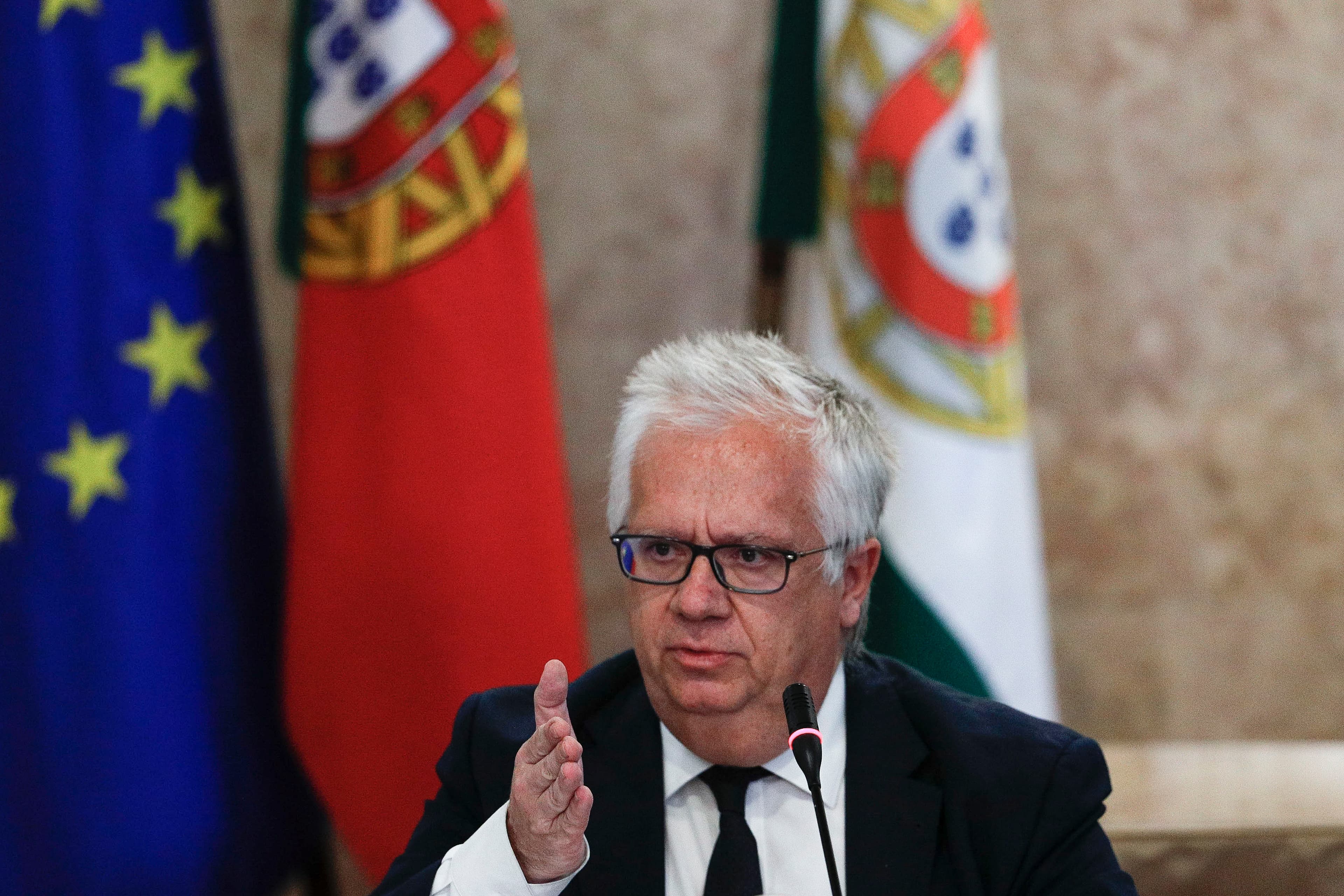 Ministro da Administração Interna, Eduardo Cabrita, na Comissão de Assuntos Constitucionais, Direitos, Liberdades e Garantias, Lisboa, 16 junho 2020 (Foto: António Cotrim/Lusa)
