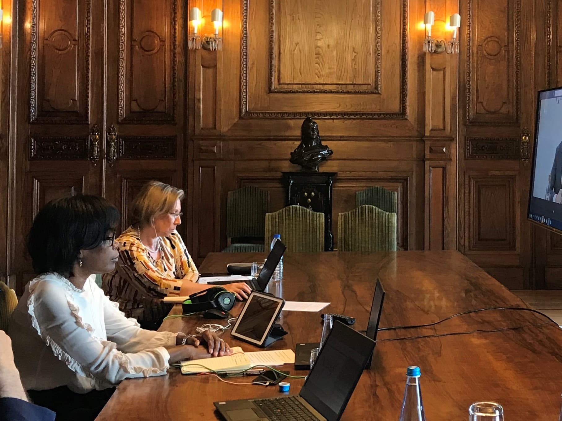 Ministra da Justiça e Secretária de Estado da Justiça no seminário «Acesso à Justiça na Era Digital – Perspetivas e Desafios», Lisboa, 16 julho 2020